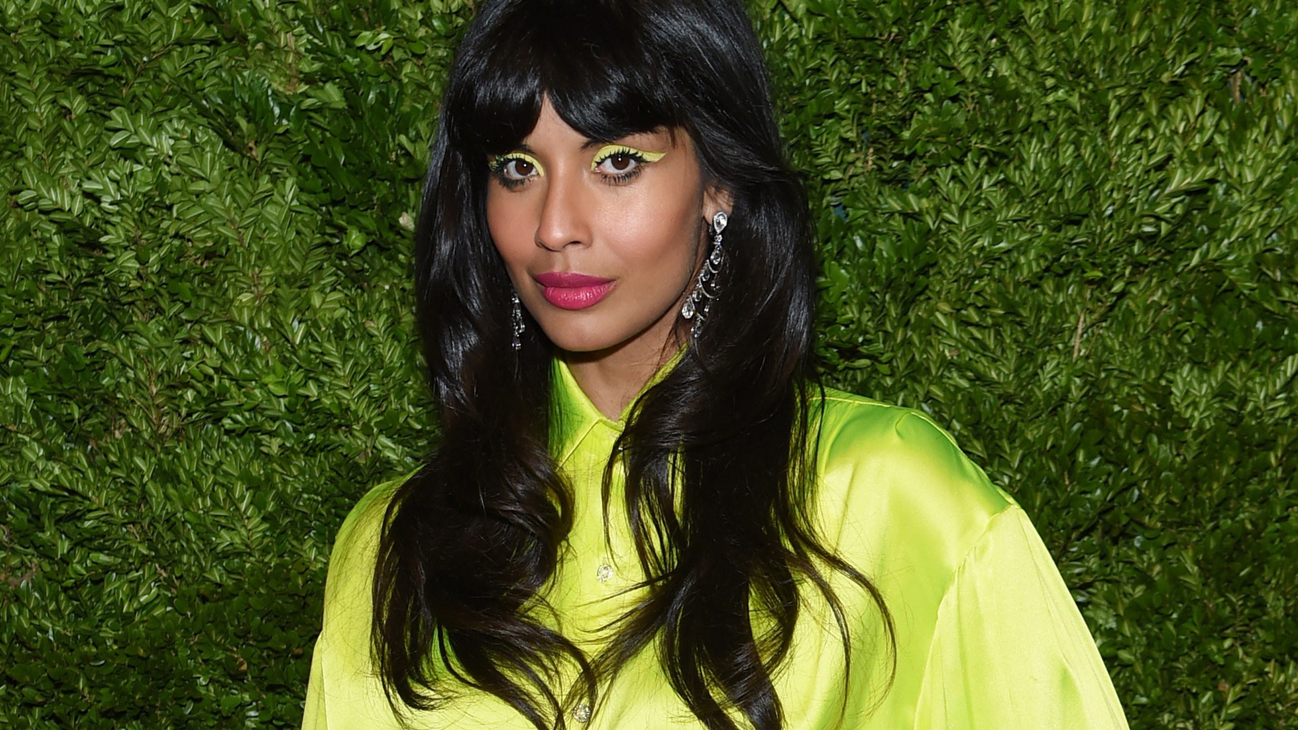 Jameela Jamil Marvel. Джамила Джамил 2021. Сабрун Джамиль. Джамиль Мадейра.