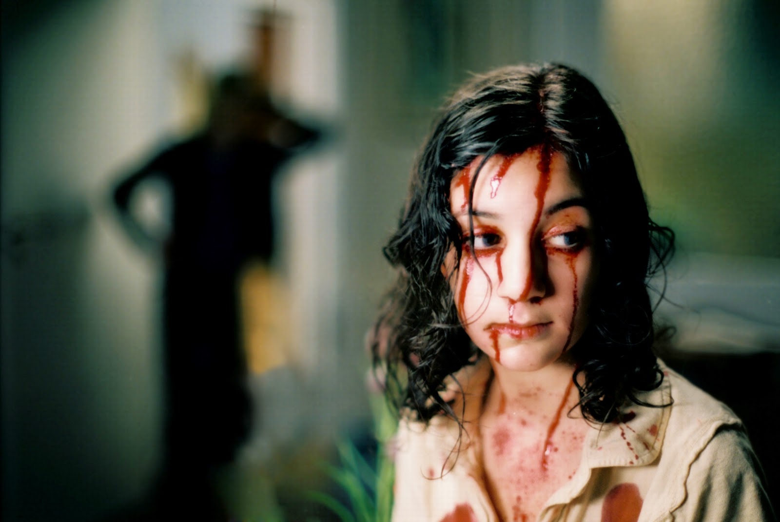 Phi Stars: Let the Right one in Foreign Movie Review