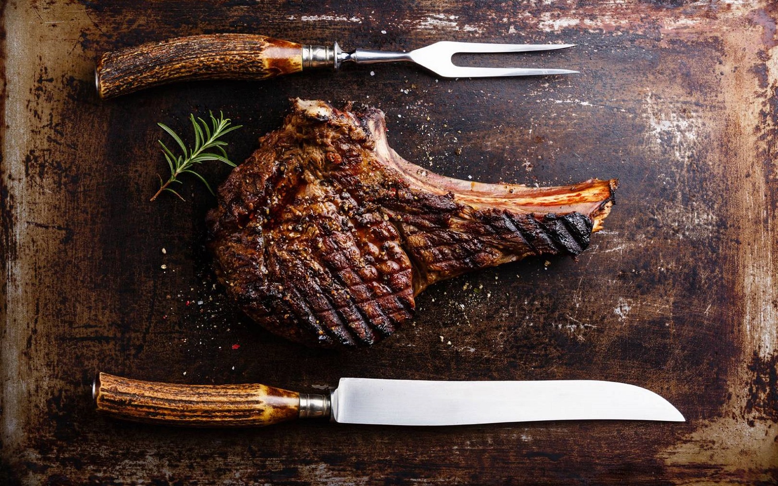 Food Steak Meat Fork Knife Cow Flesh Muscles Animals Rosemary Salt Black Pepper Spice Cutting Board Wallpaper:1600x1000