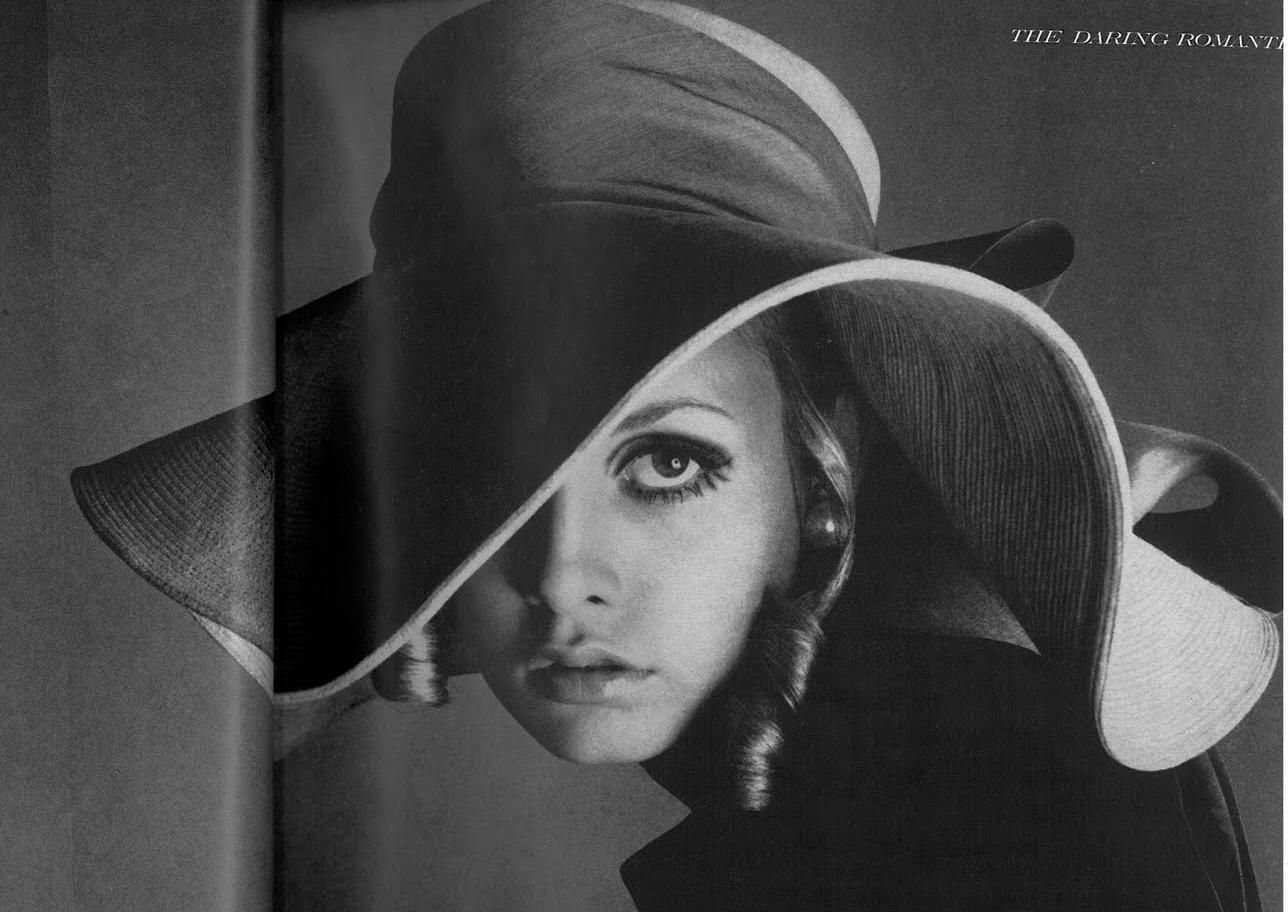 Style Icon Twiggy. Richard avedon, Twiggy, Vogue us