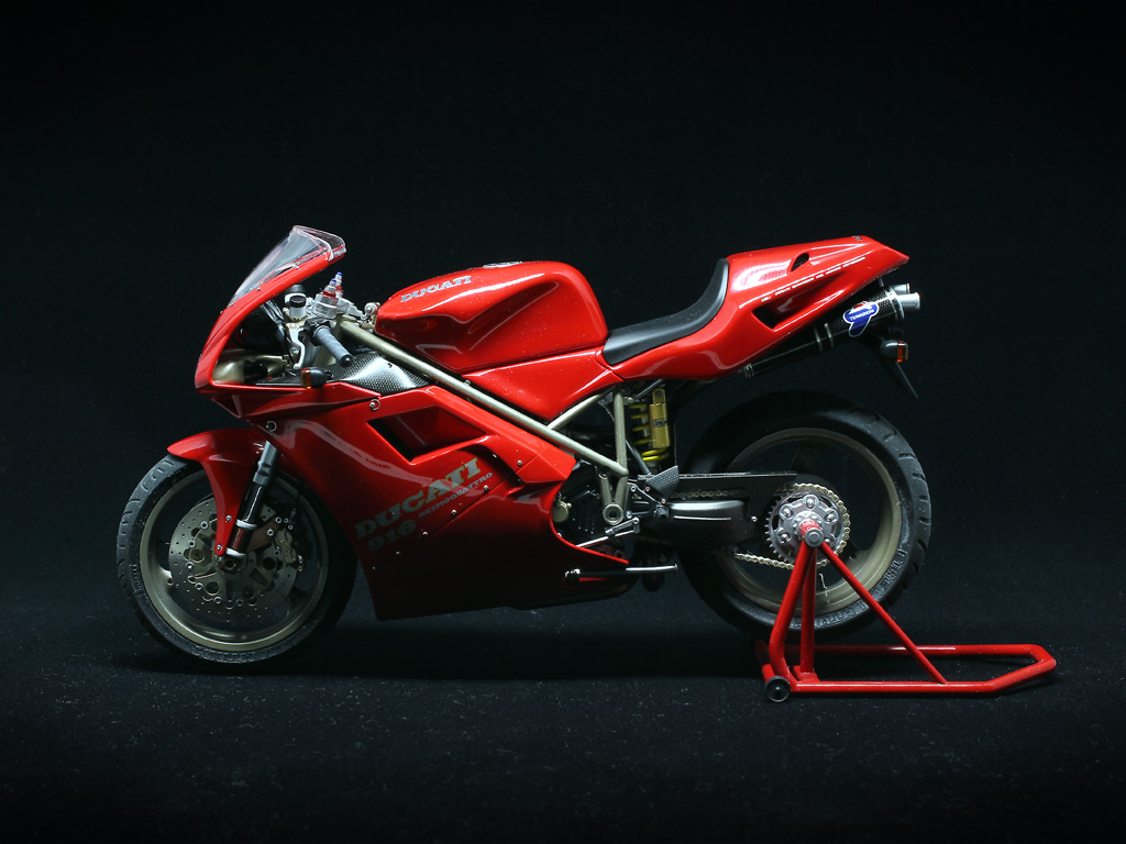 Tamiya Ducati 916 For Inspection