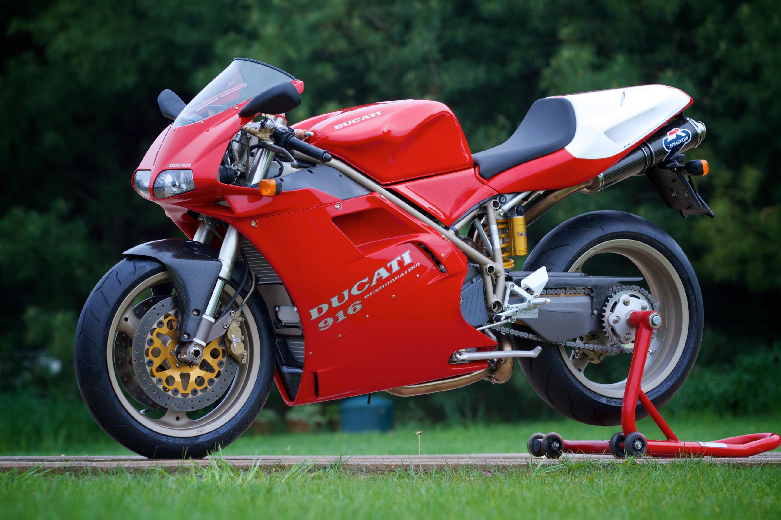 Ducati 916 SPS pic 17