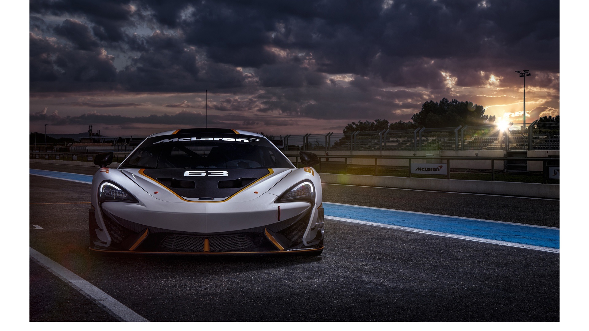 McLaren 650S GT3 Race Car High