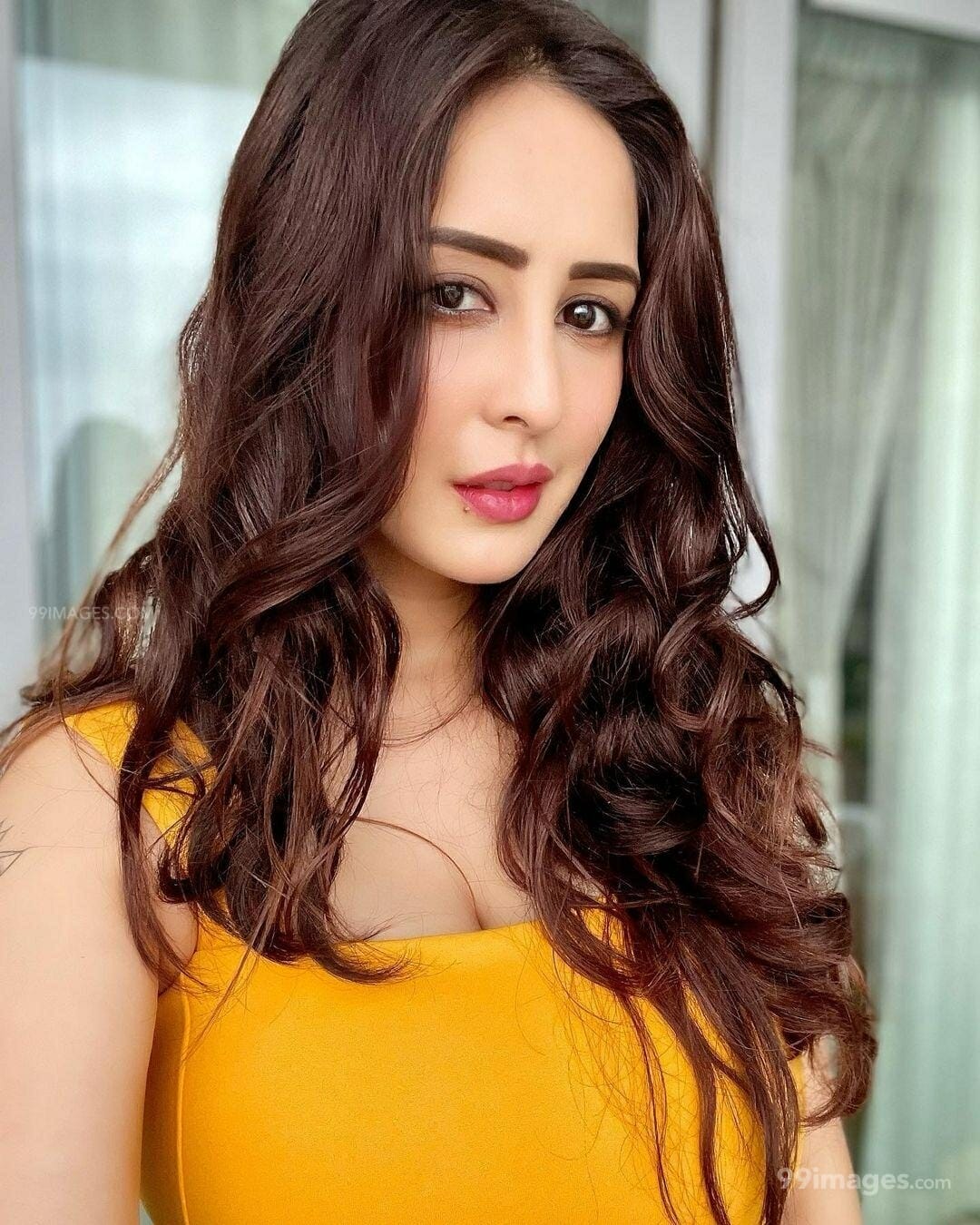 Chahat Khanna Phone Wallpapers - Wallpaper Cave