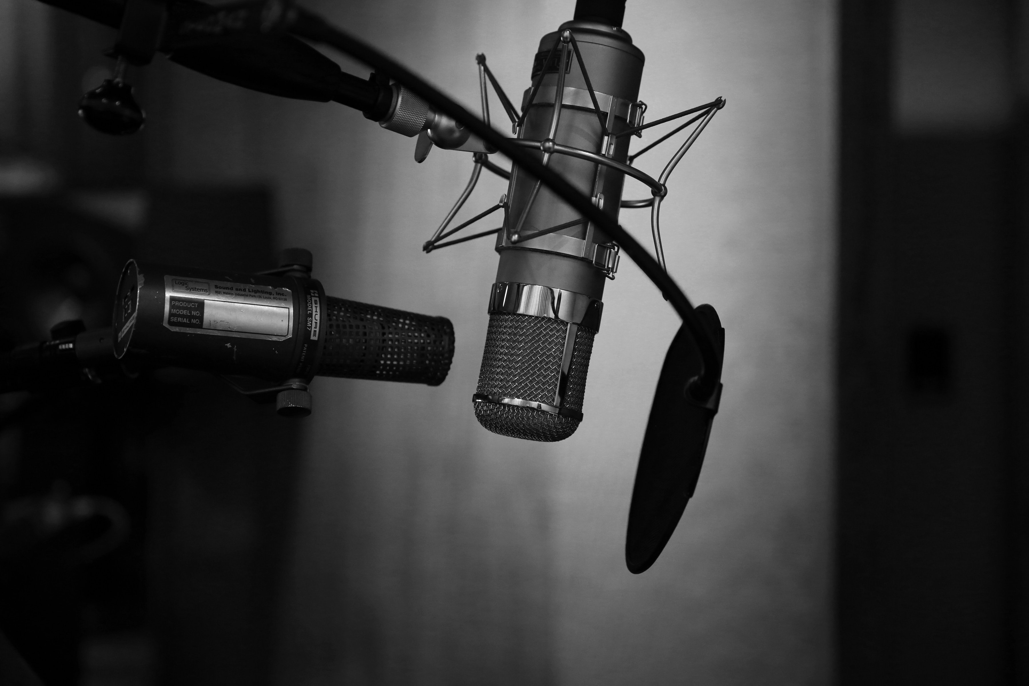 3600x2400 #black background, #technology, #recording, #black wallpaper, #black and white, #wallpaper, #vibe, #music, #Free , #filter, #monuments session, #studio, #session, #b&w, #vintage shure sm #microphone, #pop, #flea