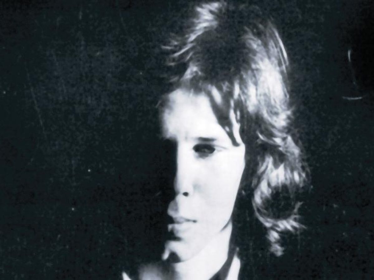 Review: Nick Drake: Remembered For A While, by Gabrielle Drake and Cally Callomon