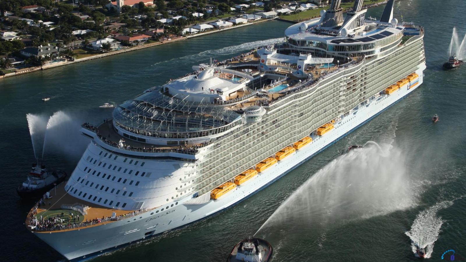 Free download Desktop wallpaper MS Oasis of the Seas Royal Caribbean International [1600x900] for your Desktop, Mobile & Tablet. Explore Royal Caribbean Desktop Wallpaper. Cruise Ship Wallpaper, Cruise Wallpaper