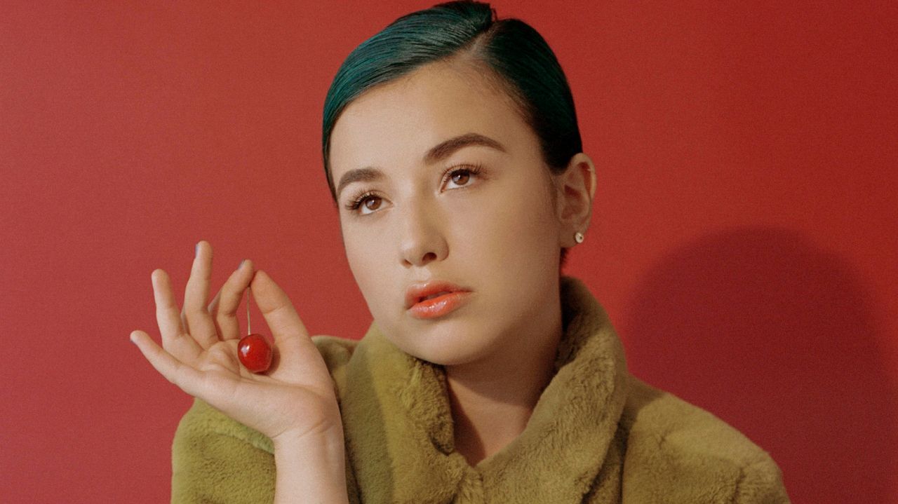 LI's EZI segues from Nickelodeon star to music, on Steve Madden's new label