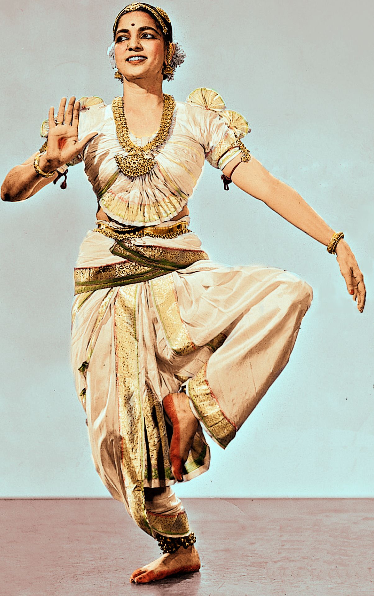 Rukmini Devi Arundale Google. Bharatanatyam dancer, Bharatanatyam, Indian dance