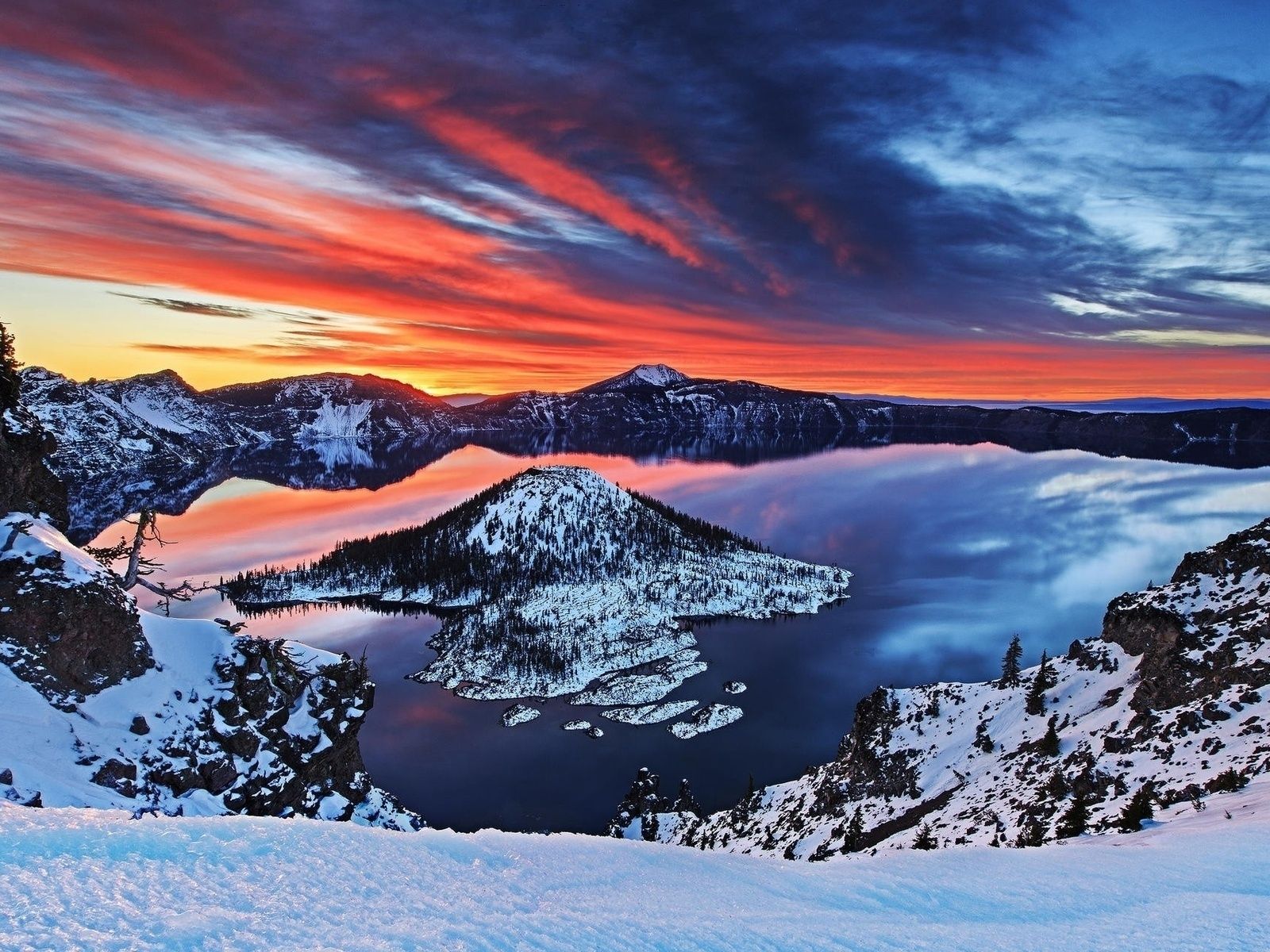 x1200 Crater Lake Oregon Wallpaper. Crater lake oregon, Mountain wallpaper, Art wallpaper