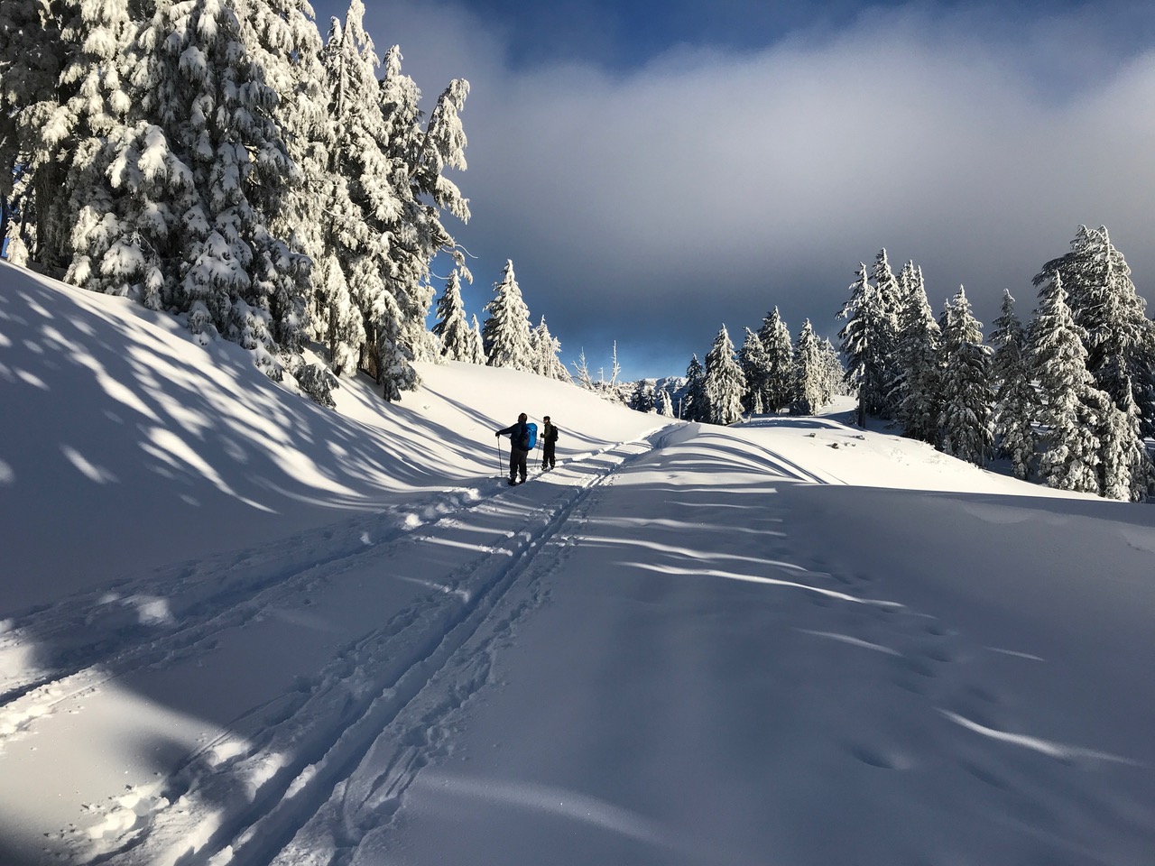 Winter Activities Lake National Park (U.S. National Park Service)