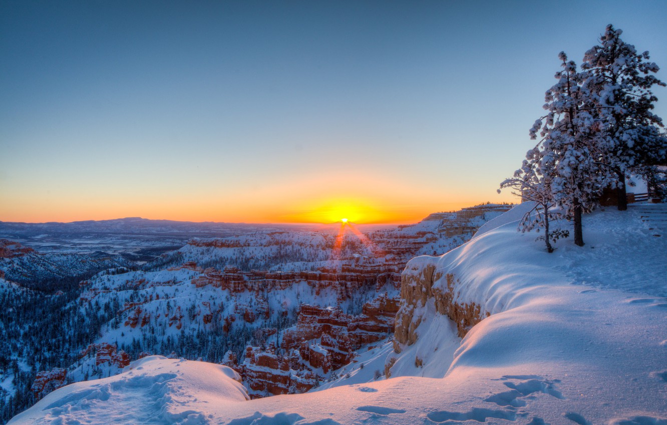Wallpaper winter, snow, trees, sunrise, dawn, morning, canyon, panorama, Utah, Utah, Bryce Canyon National Park, National Park Bryce Canyon, Bryce Canyon, Bryce Canyon image for desktop, section пейзажи