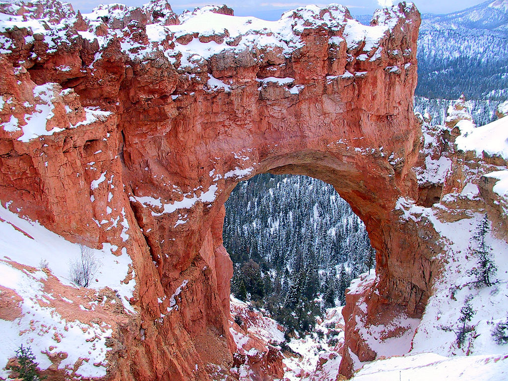 Natural bridge in Bryce