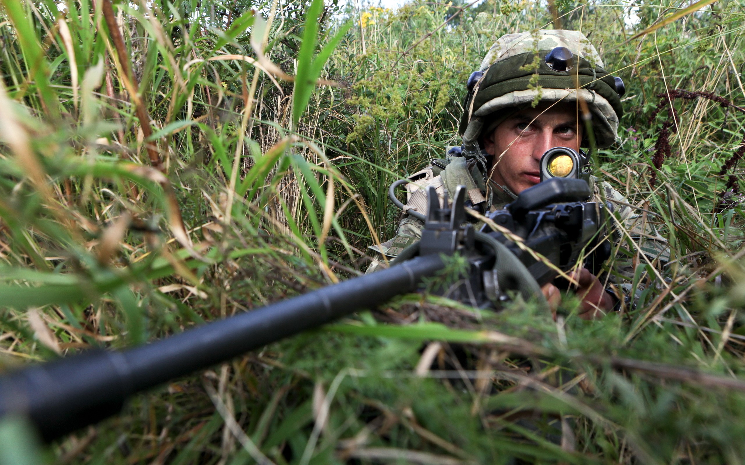 Soldiers, Rifles, Sniper rifle, Men, Snipers, Grass, Gun barrel. Mocah HD Wallpaper