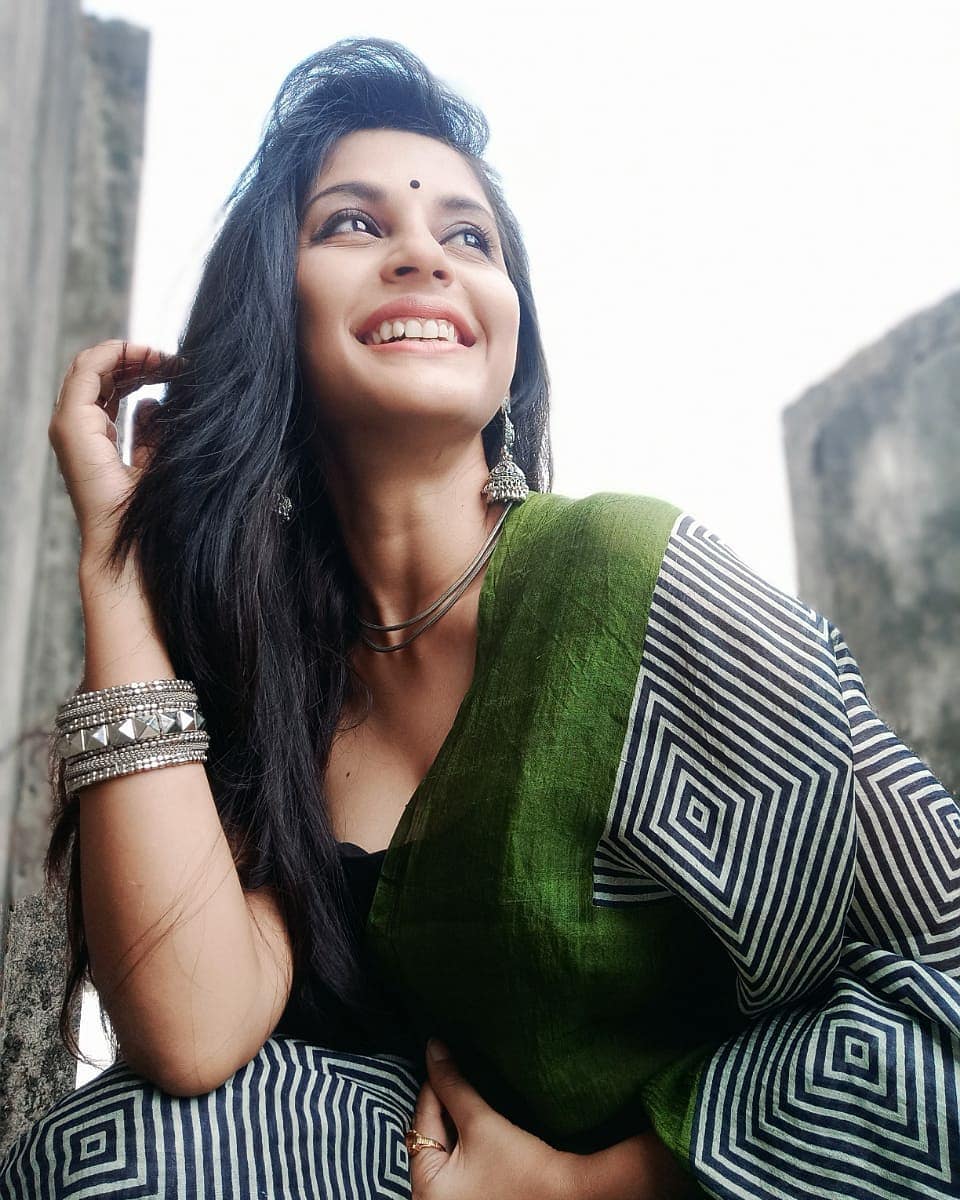 Megha Chakraborty tv actress hot photo gallery Indian Actress and Videos of beautiful actress