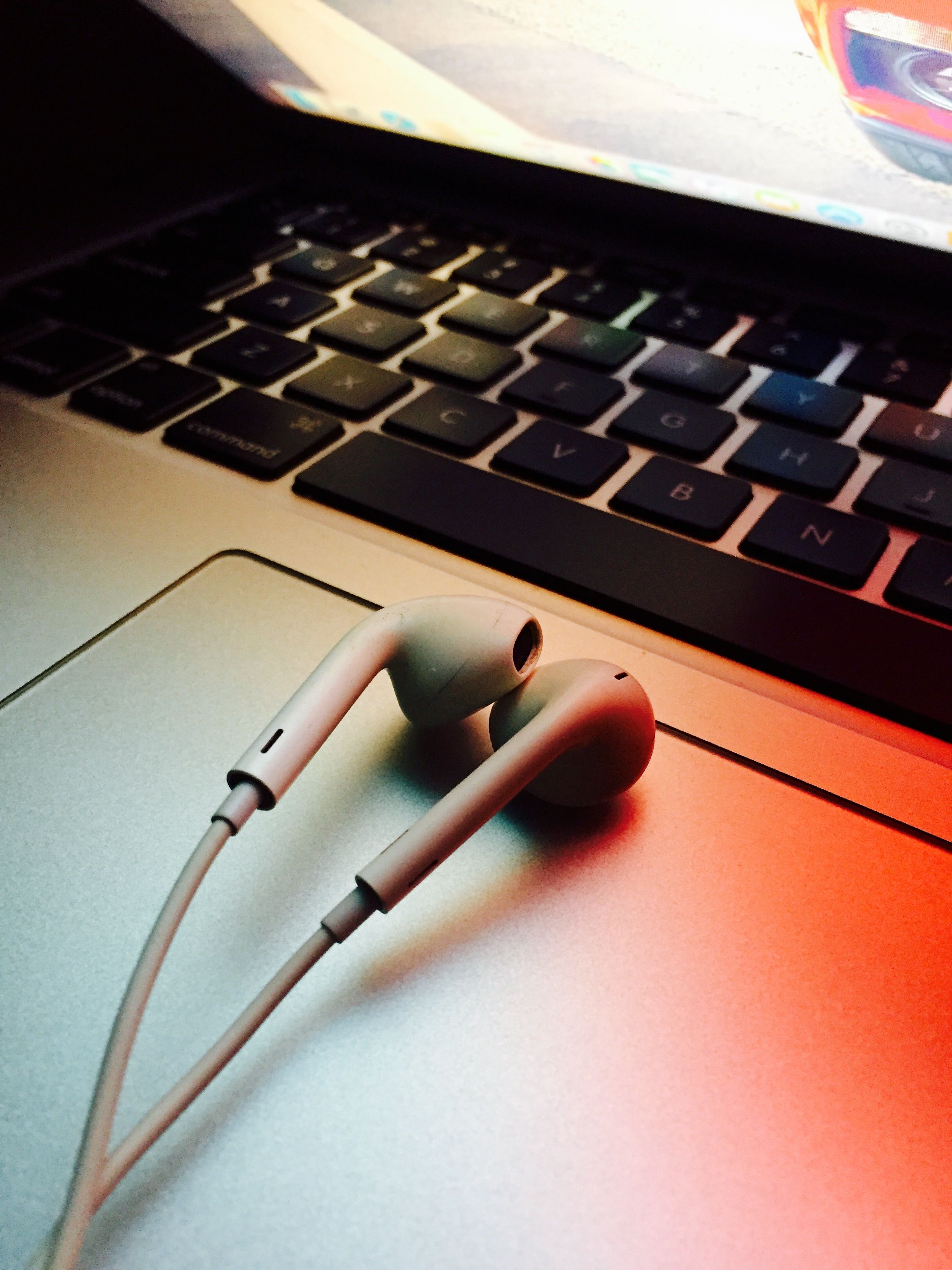 Macbook and EarPods. iPhone wallpaper music, Cool picture for wallpaper, Pastel photography