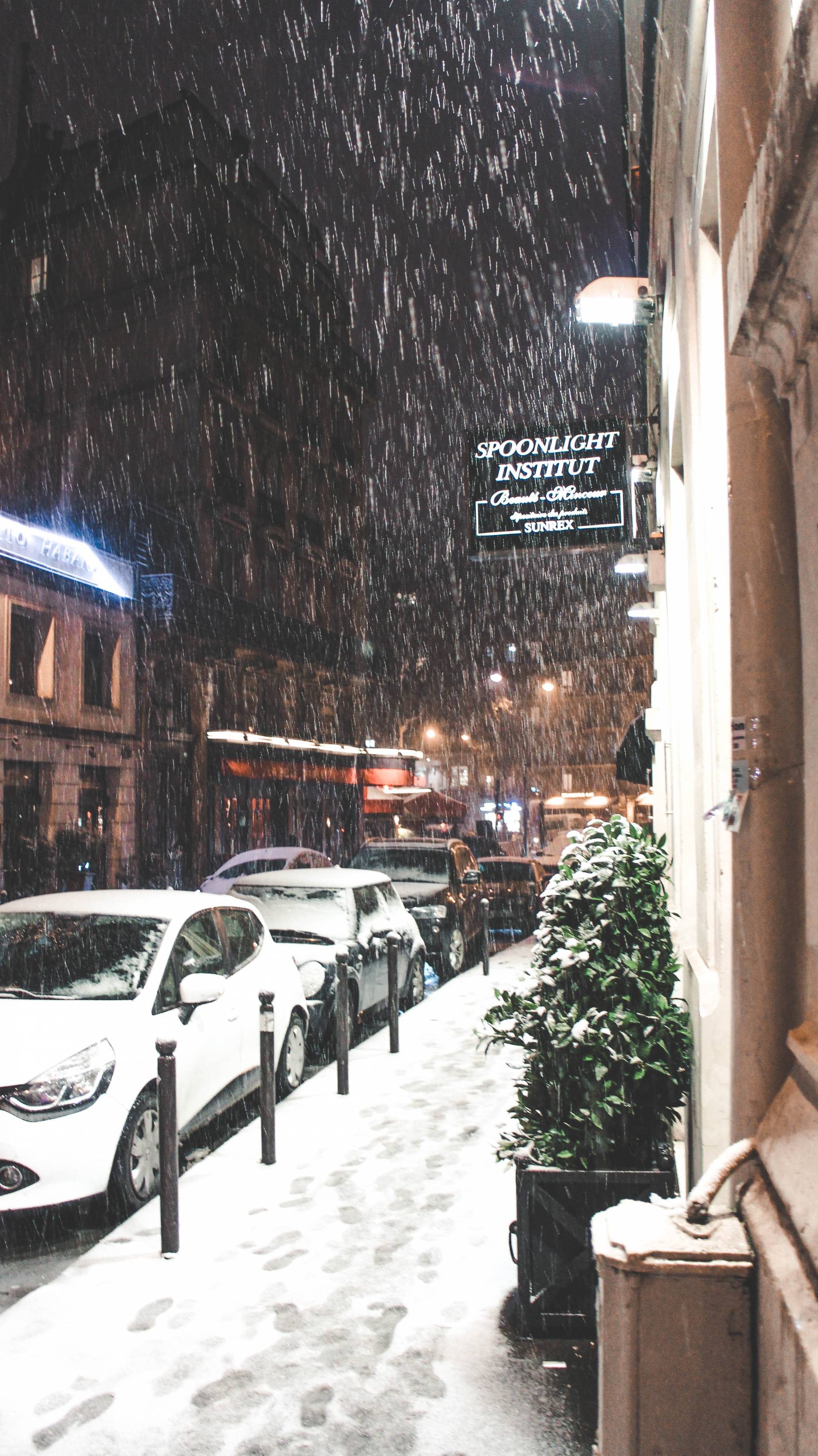Snowy Paris (iPhone Wallpaper)
