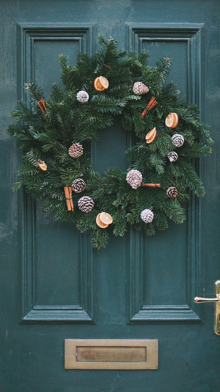 Christmas Wreath ideas. Christmas wreaths, Holiday decor, Christmas