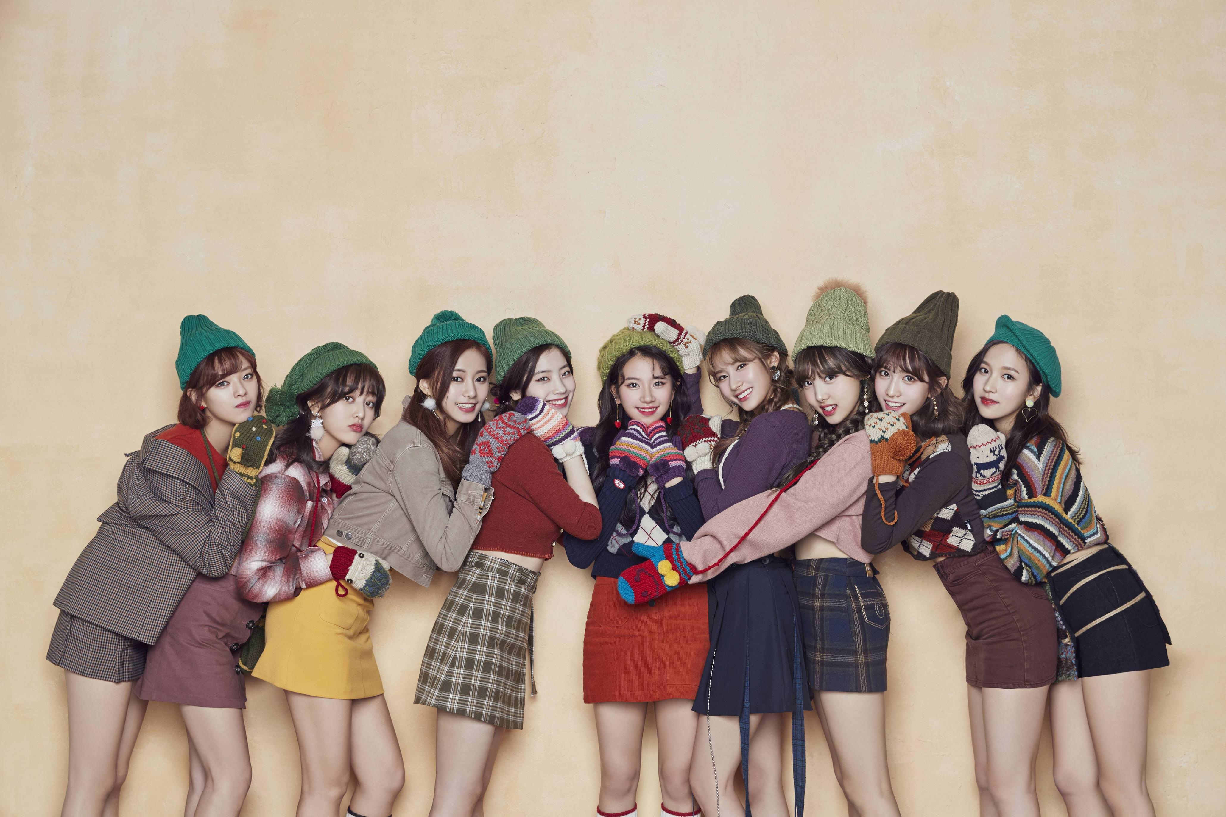 K Pop Twice Christmas Singer Women Warm Colors Asian Wallpaper:4117x2745