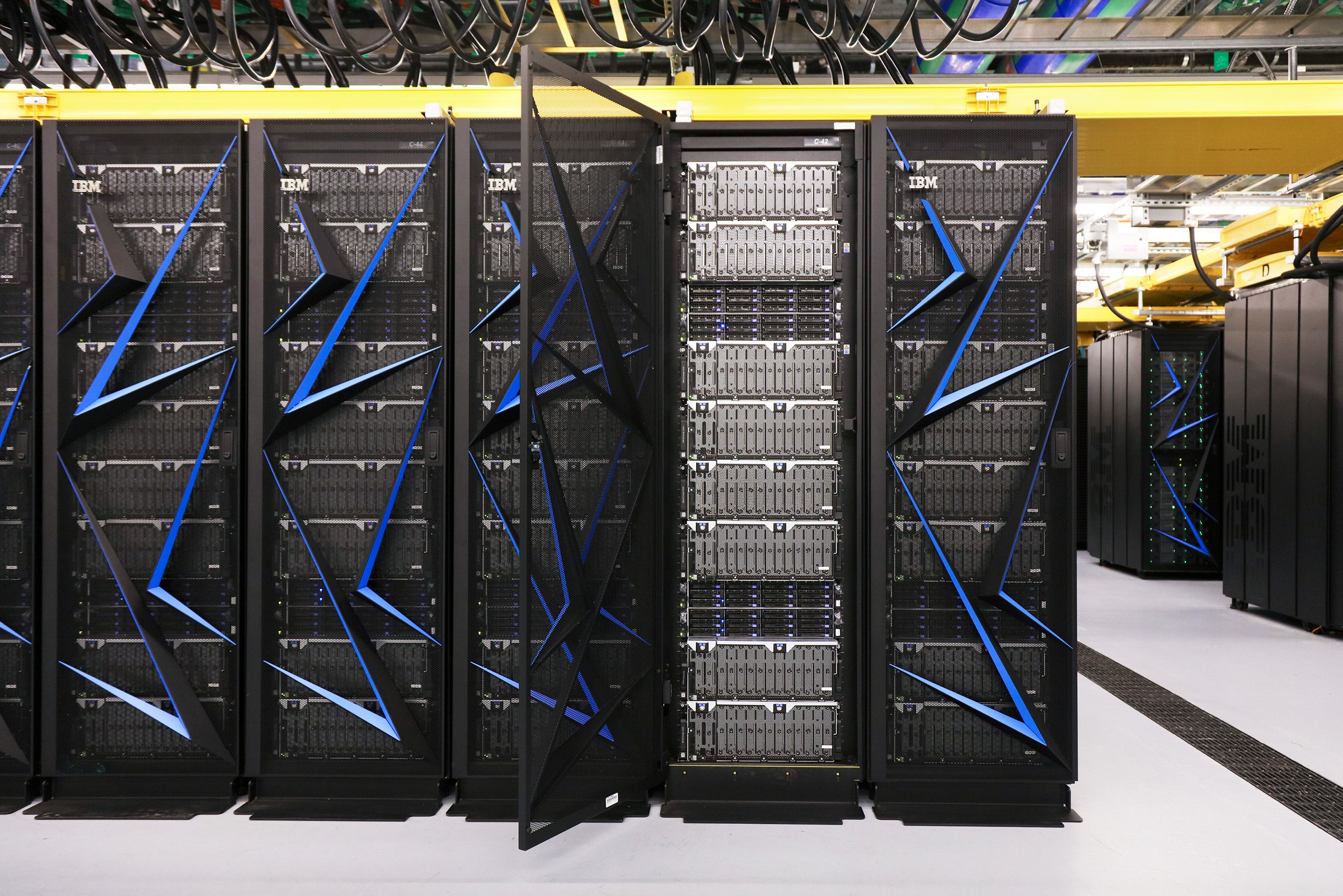 The US Again Has the World's Most Powerful Supercomputer
