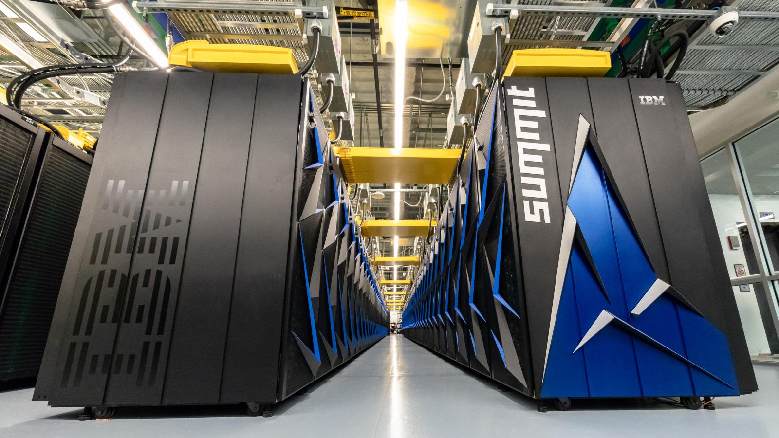 The US has the world's fastest supercomputer again: the 200 petaflop Summit