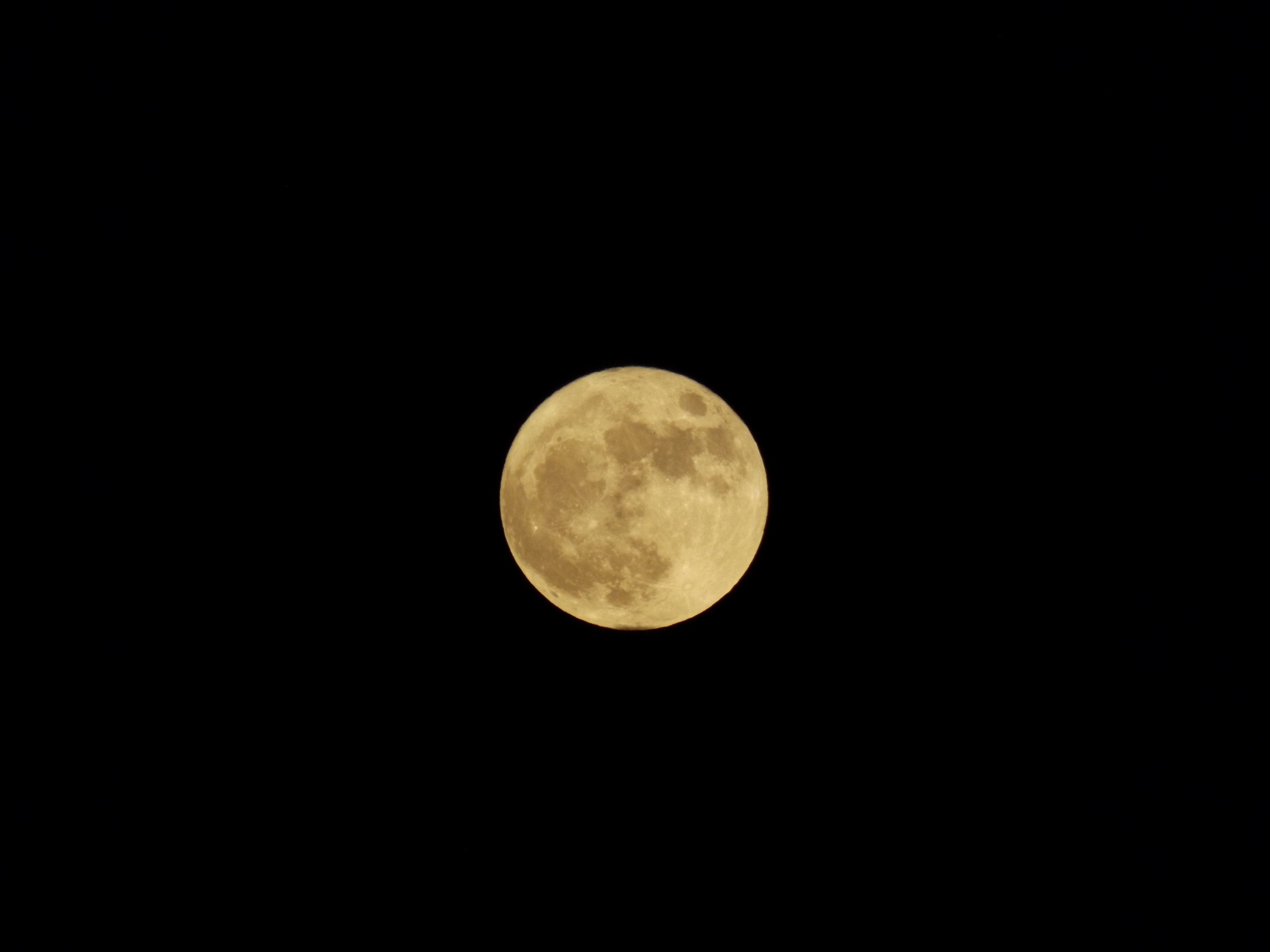 Glowing Moon Wallpapers - Wallpaper Cave