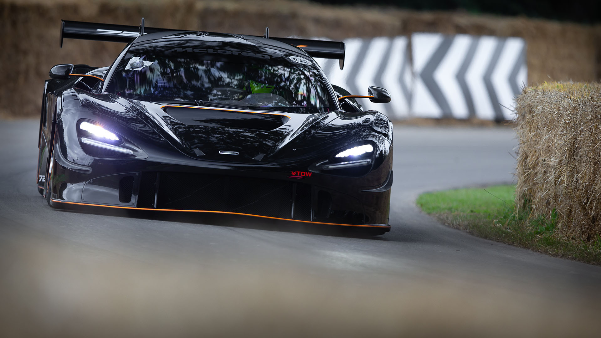 Victory for the McLaren 720S GT3X in the Timed Shootout Final. McLaren 720S GT3
