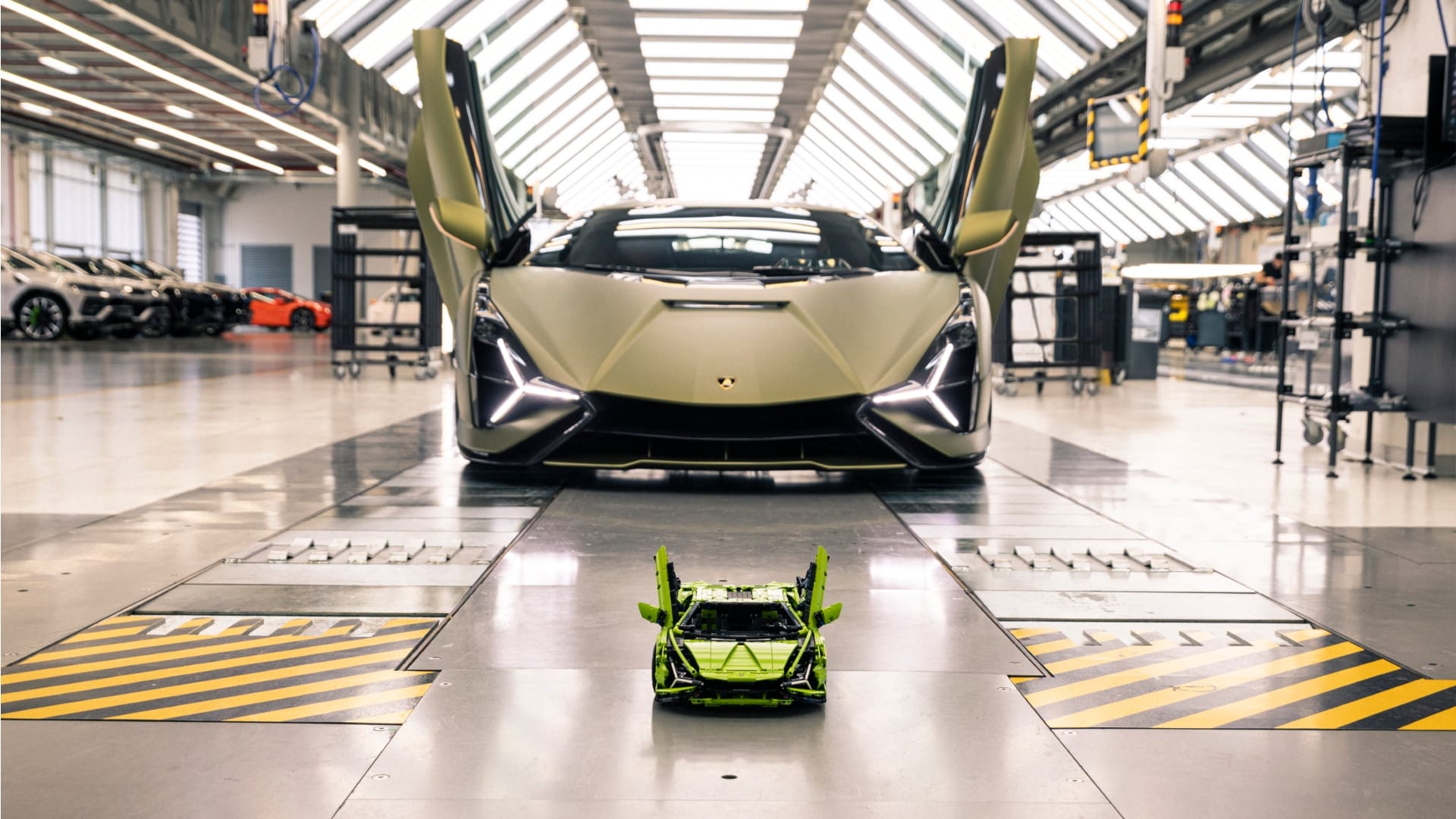 Lamborghini and LEGO Group recreate the Sián FKP 37