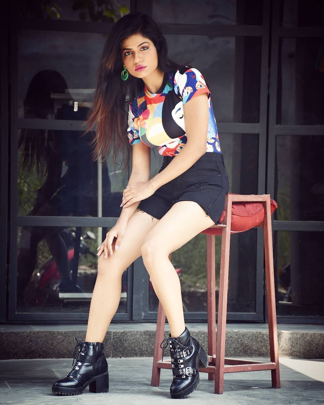 Rugees Vini Pics, Biography and Profile