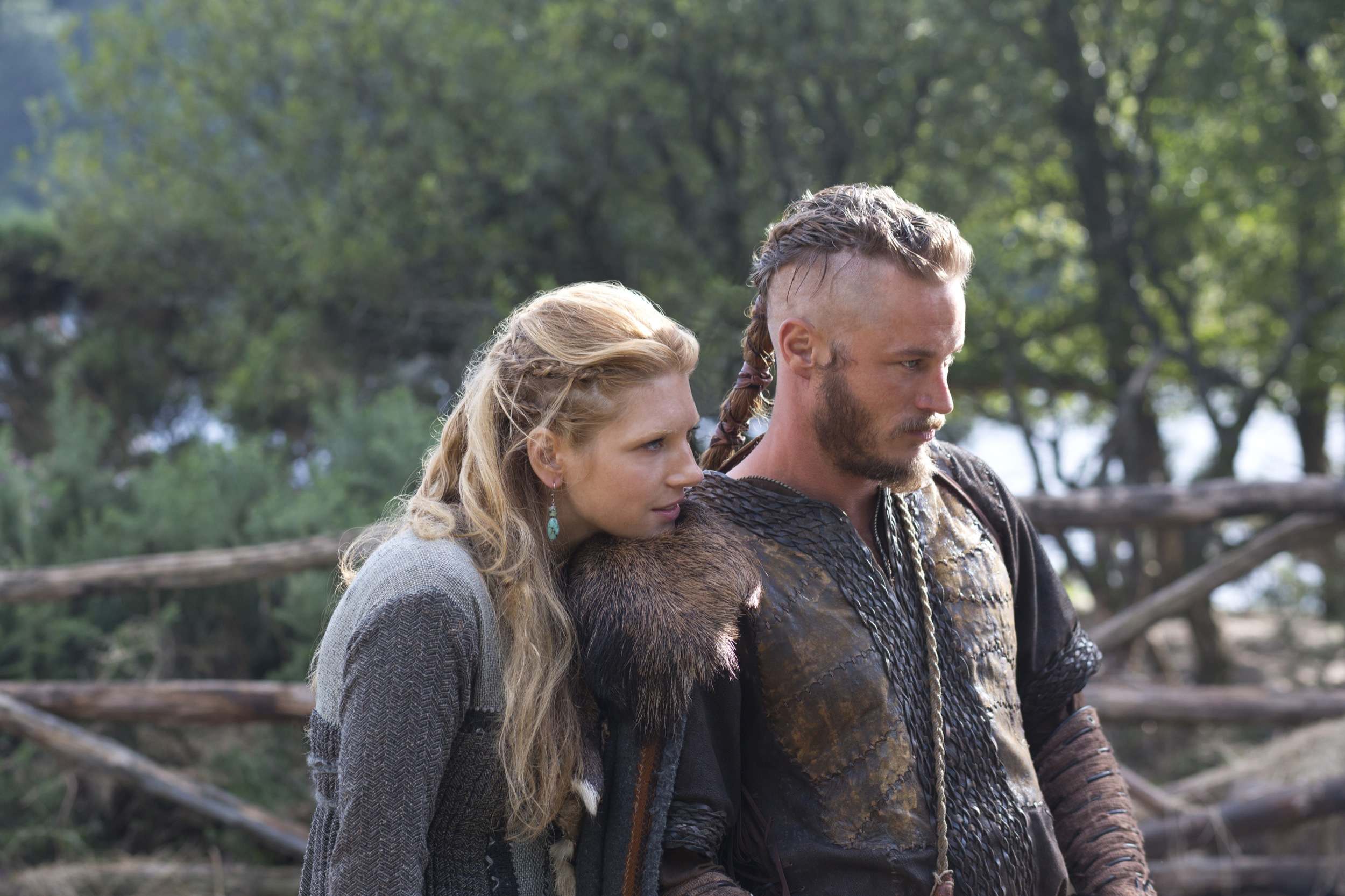 Download Ragnar, Bjorn, And Lagertha In Vikings Wallpaper