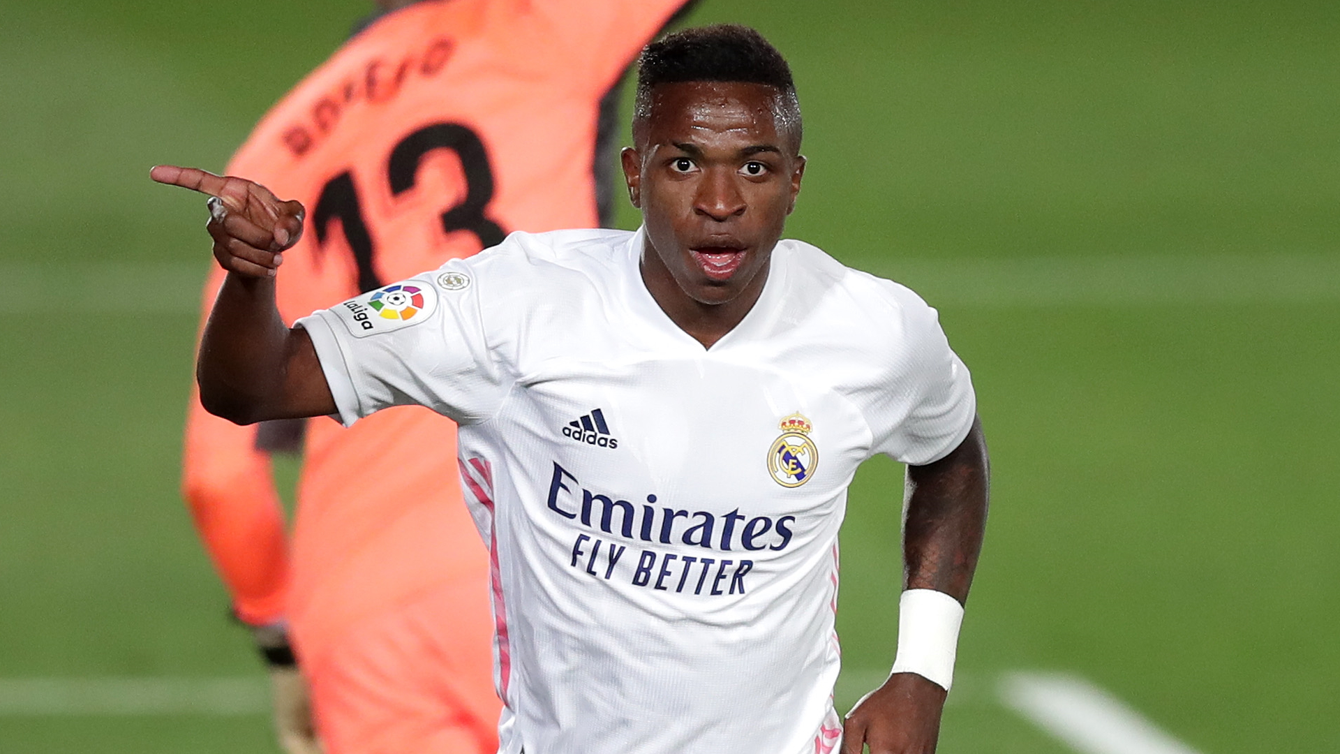 Transfer News Central United have been offered the chance to sign Real Madrid winger Vinicius Junior. (Sunday Mirror)