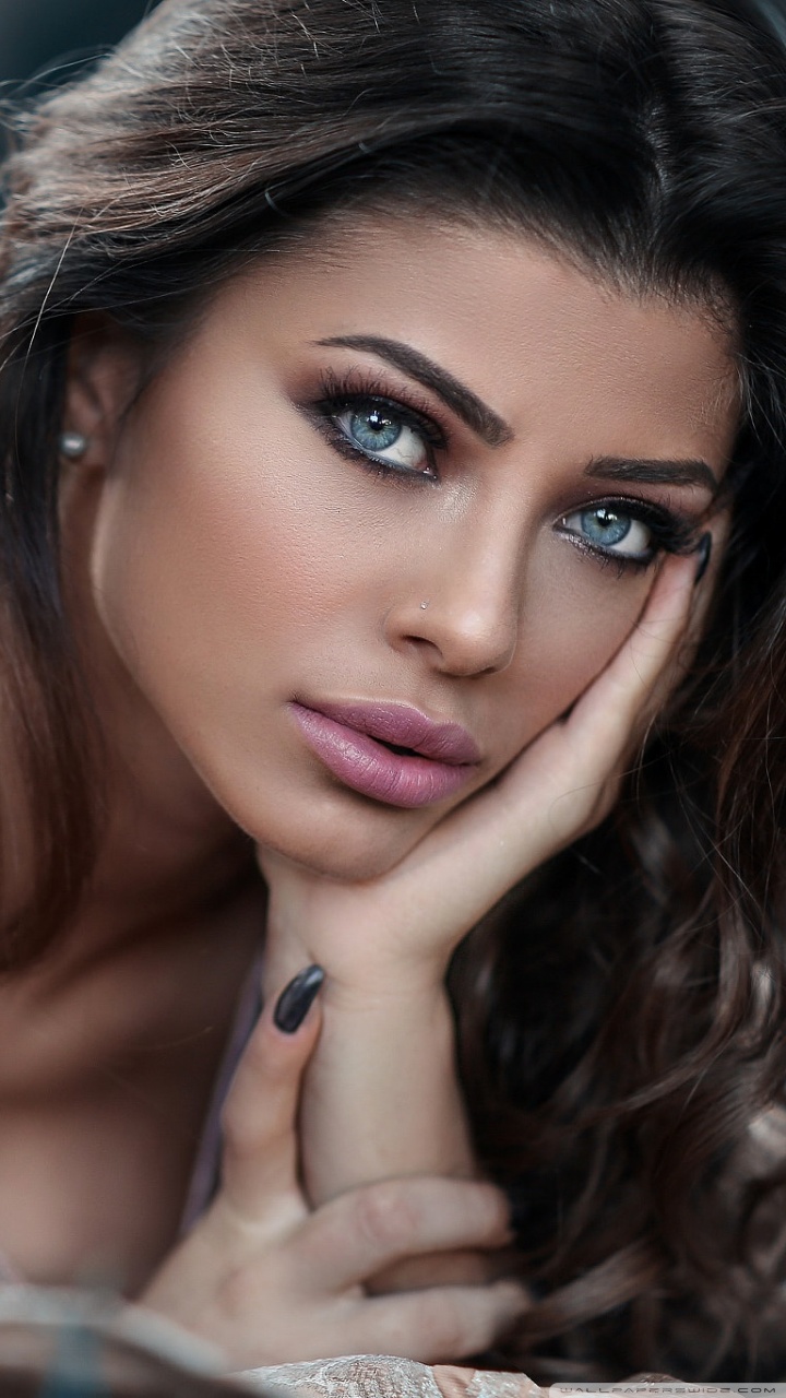 Blue Eyes Girl Ultra HD Desktop Background Wallpaper for 4K UHD TV, Widescreen & UltraWide Desktop & Laptop, Tablet