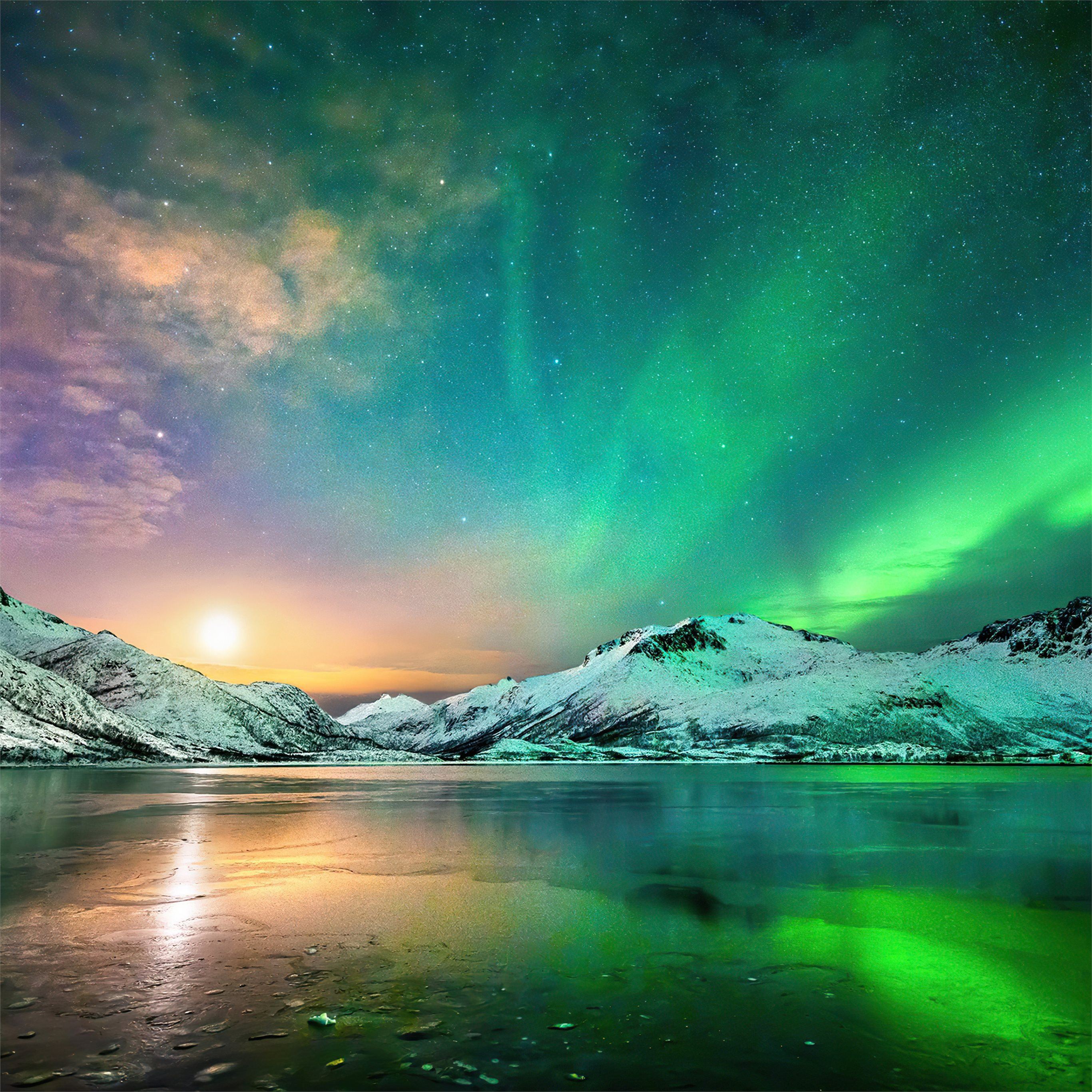 aurora northern lights 4k iPad Pro Wallpaper Free Download