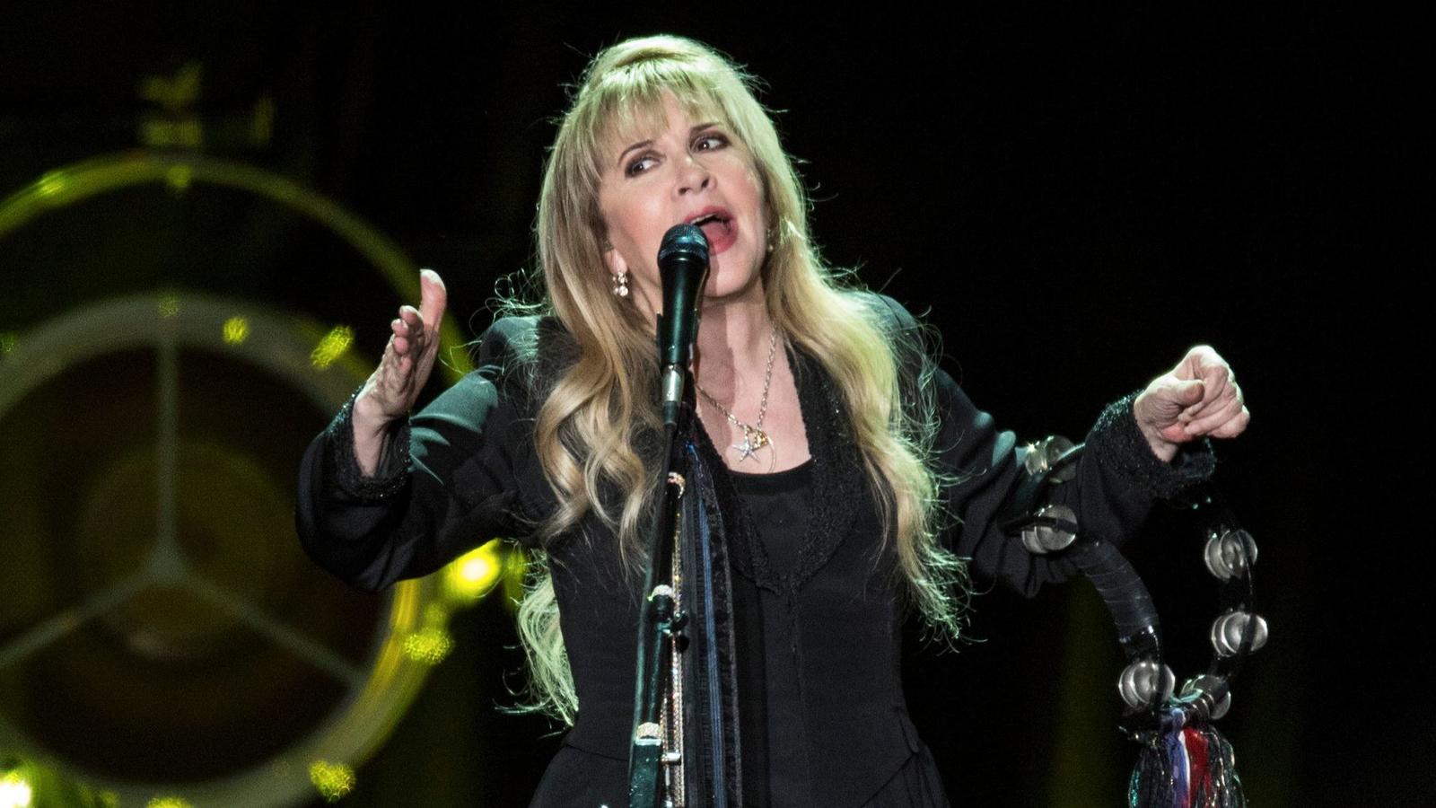 Stevie Nicks opens a 'gothic trunk' of lost songs at the Forum