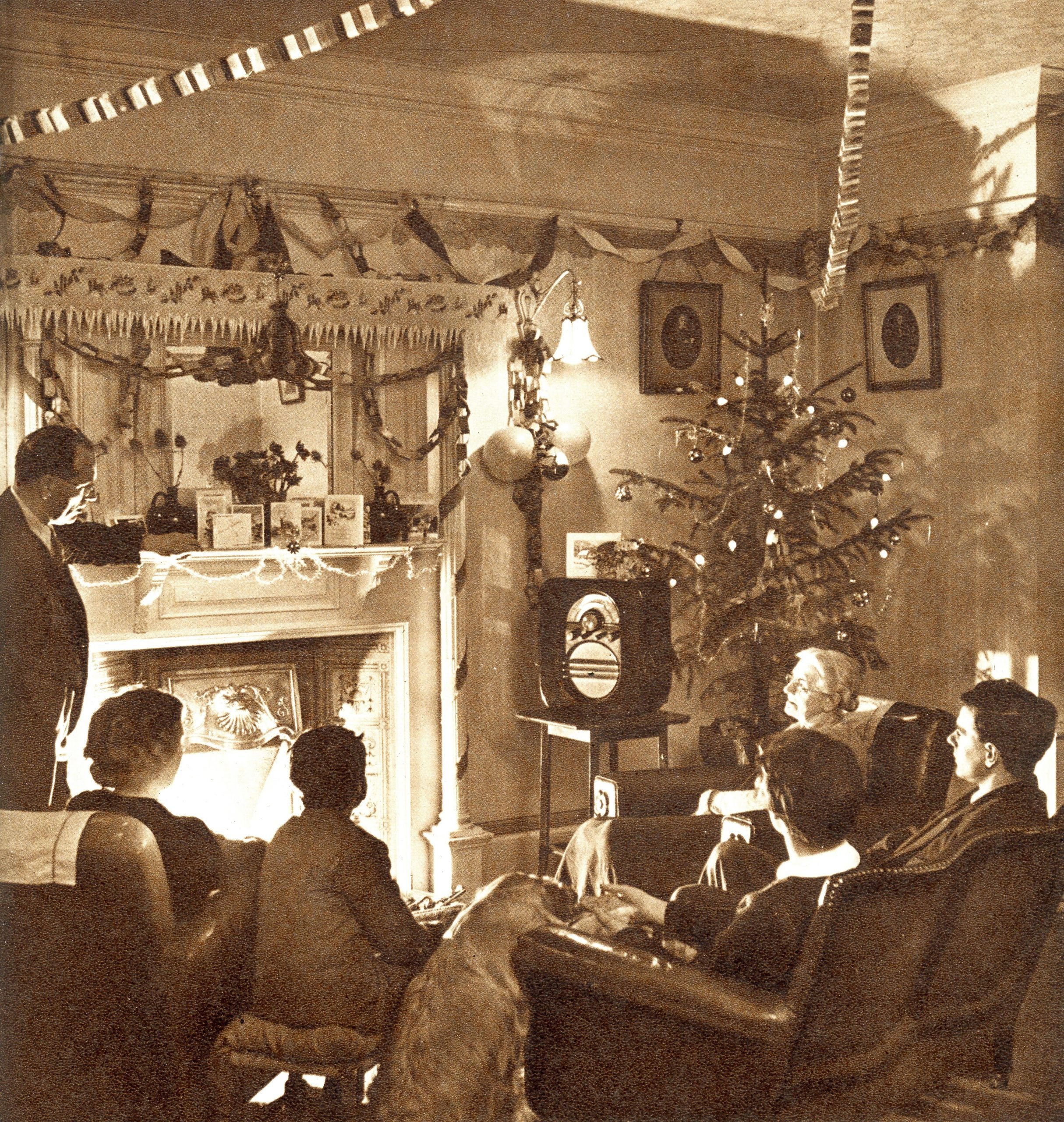 Rare, Vintage Christmas Photo. Reader's Digest