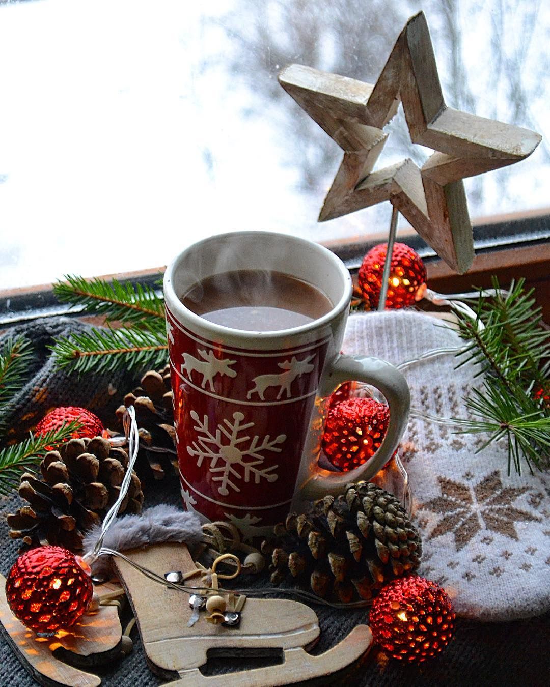 Winter Mood. Christmas coffee, Christmas tea, Christmas decorations