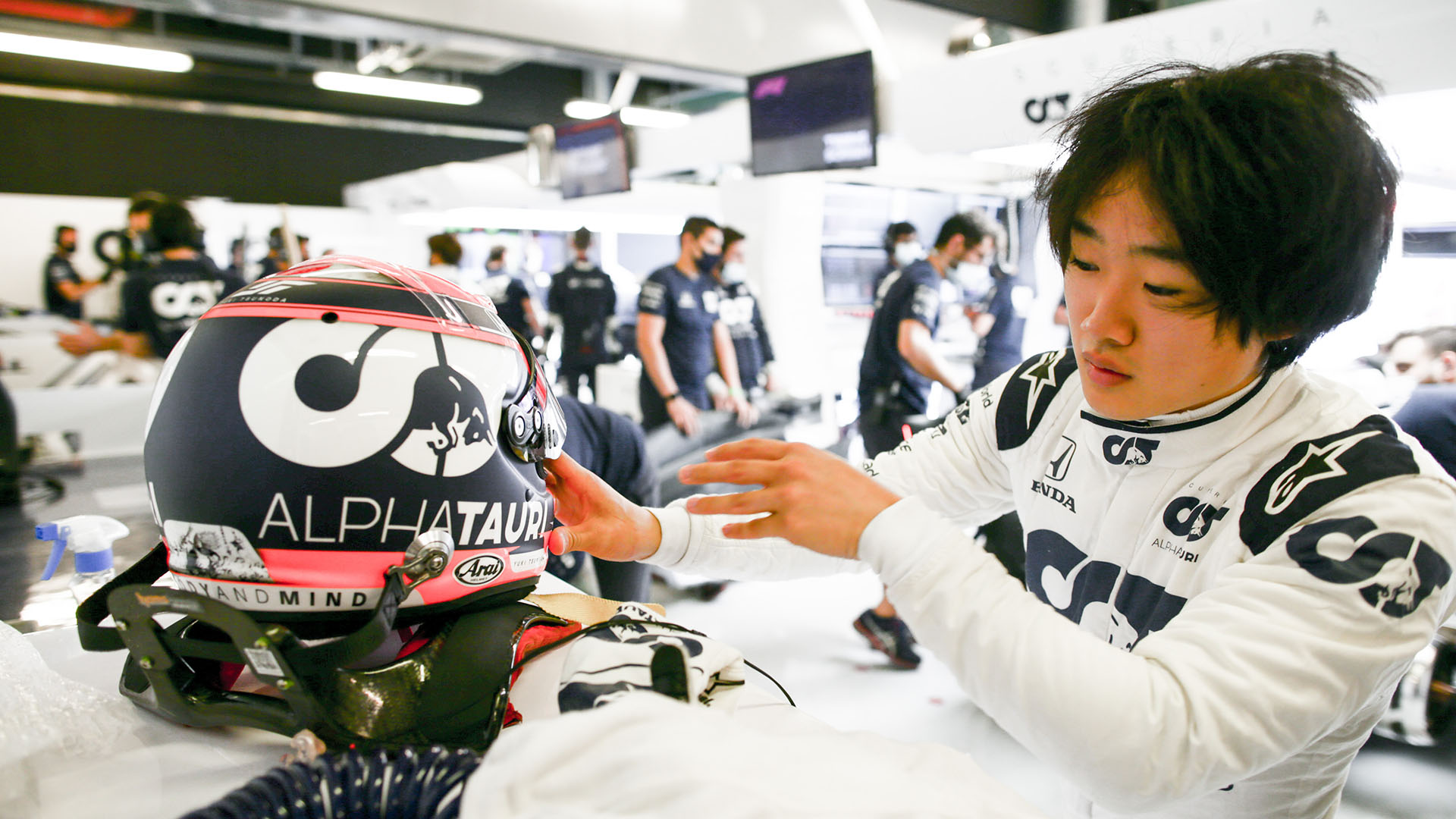 Tsunoda to make F1 racing debut with AlphaTauri in 2021, in place of Kvyat. Formula 1®