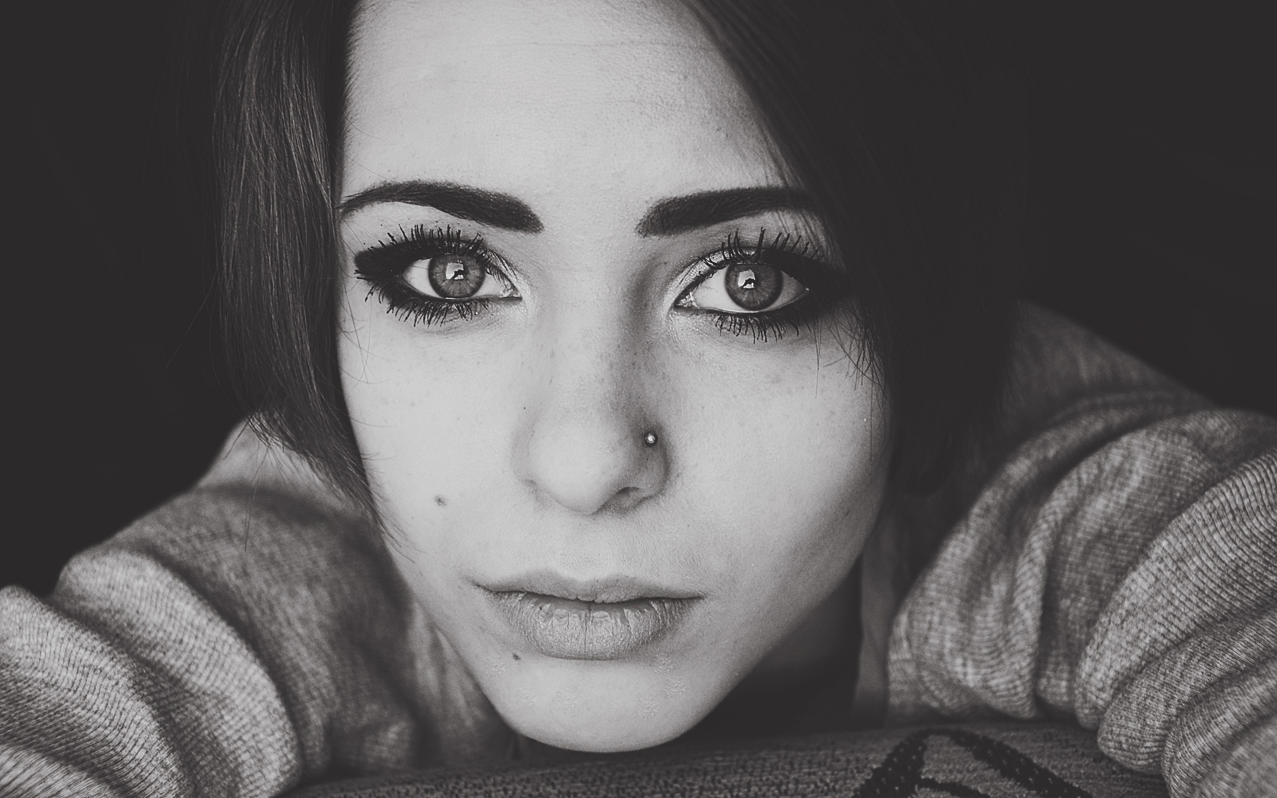 Wallpaper, face, drawing, model, eyes, emotion, Person, skin, head, girl, beauty, eye, darkness, piercings, black and white, monochrome photography, portrait photography, organ, close up, black white 2560x1600 Wallpaper