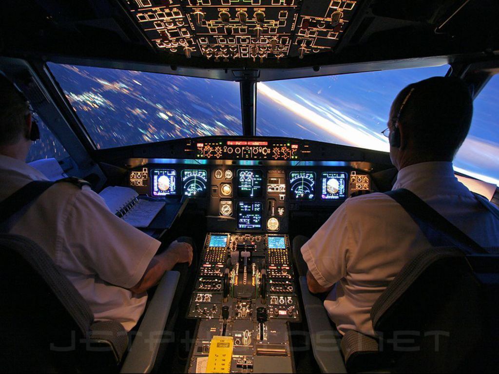 Airbus A320 Cockpit