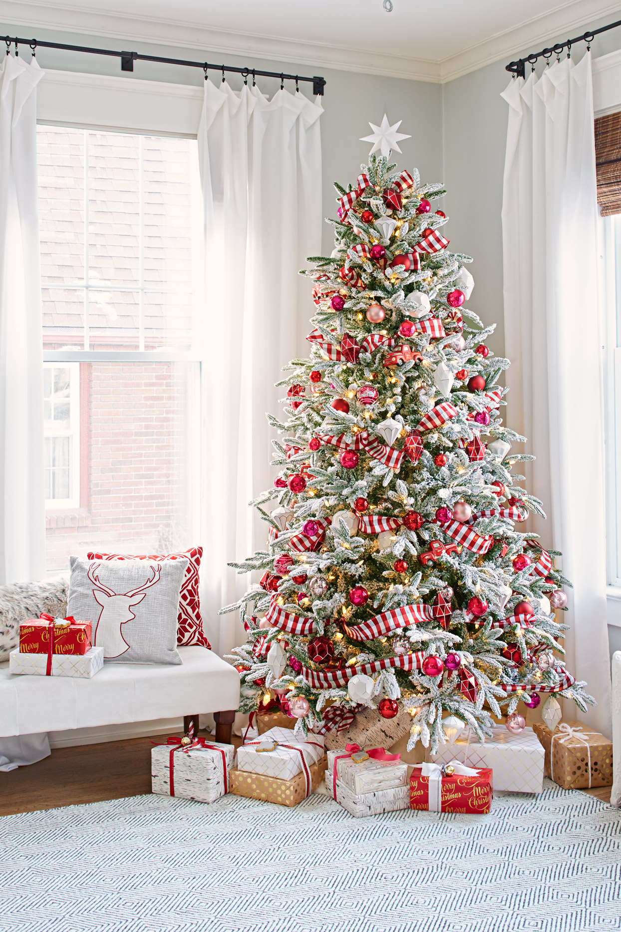 Creative Christmas Tree Themes. Better Homes & Gardens