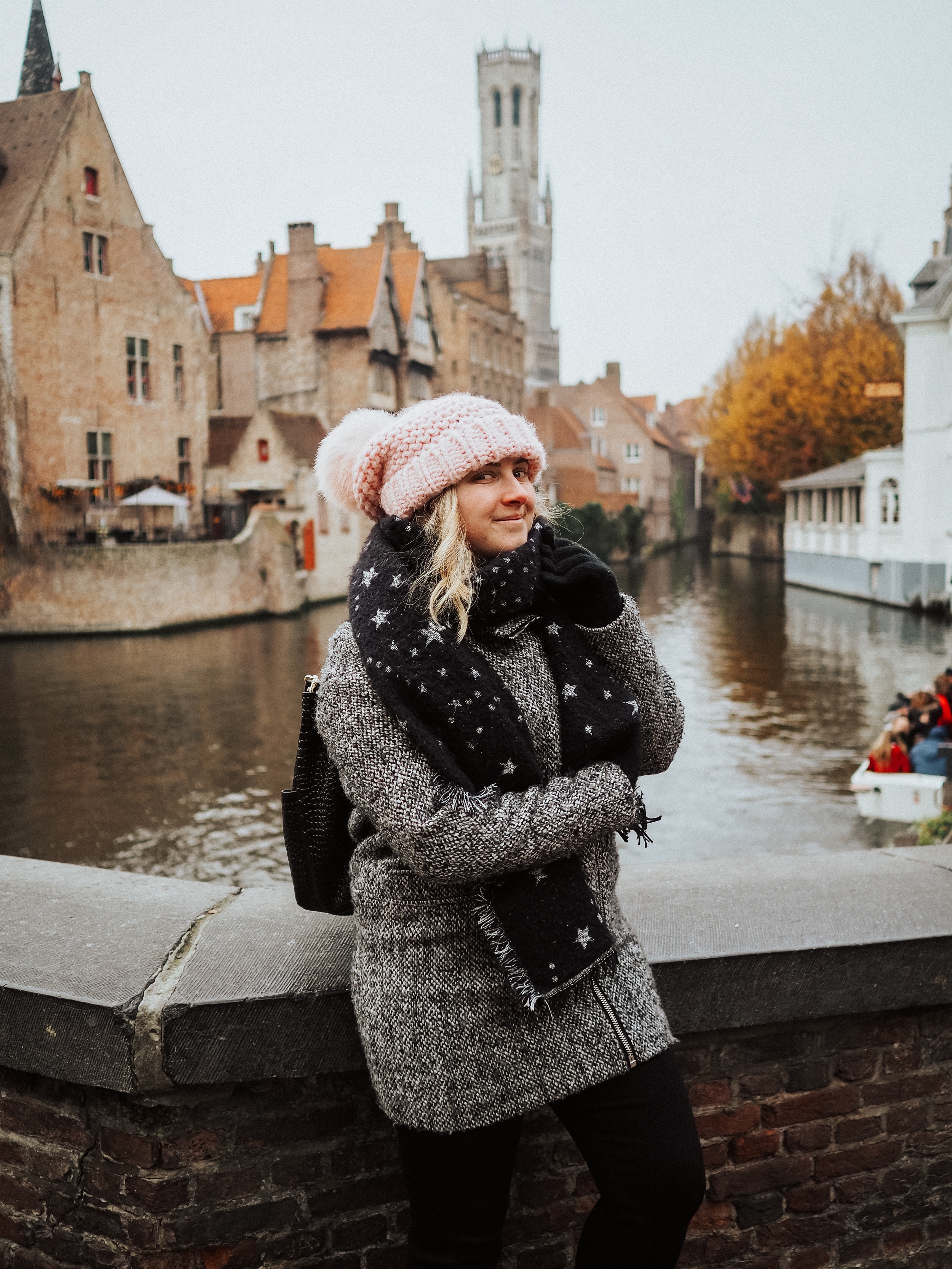 A Comprehensive Dark Academia Aesthetic Guide