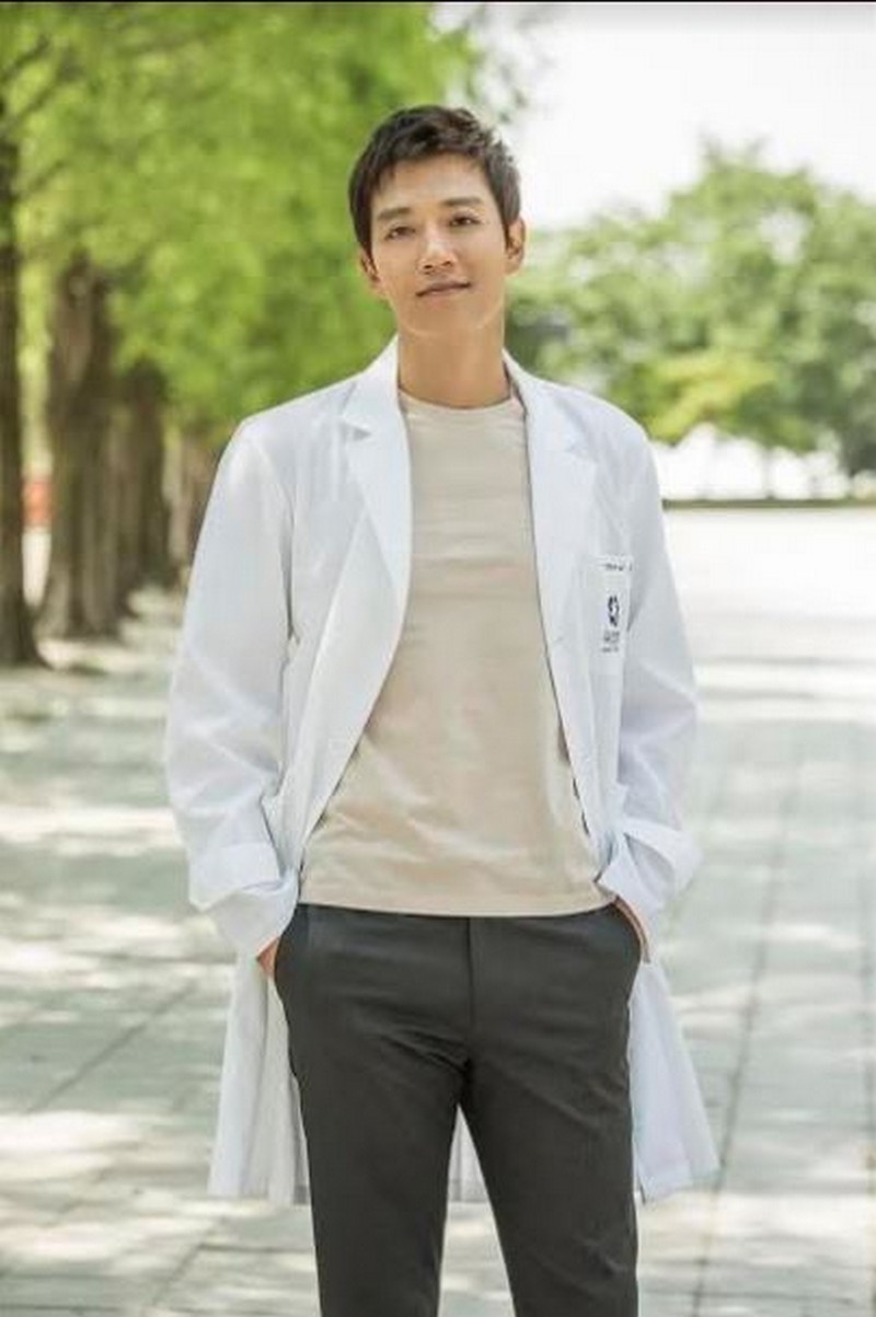 Love And Revenge In ABS CBN's Newest Asianovela “Doctor Crush”. ABS CBN Entertainment