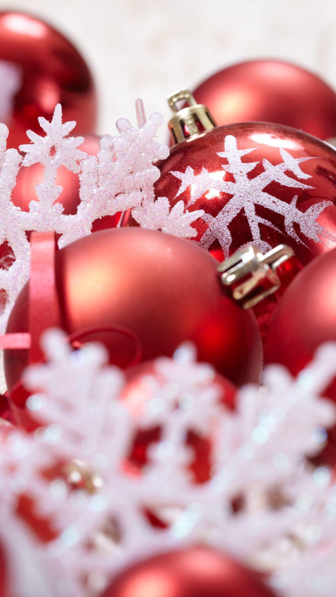 toys, balls, balls, red, ribbons, snowflakes photo. Christmas wallpaper, Christmas card design, Holiday christmas tree