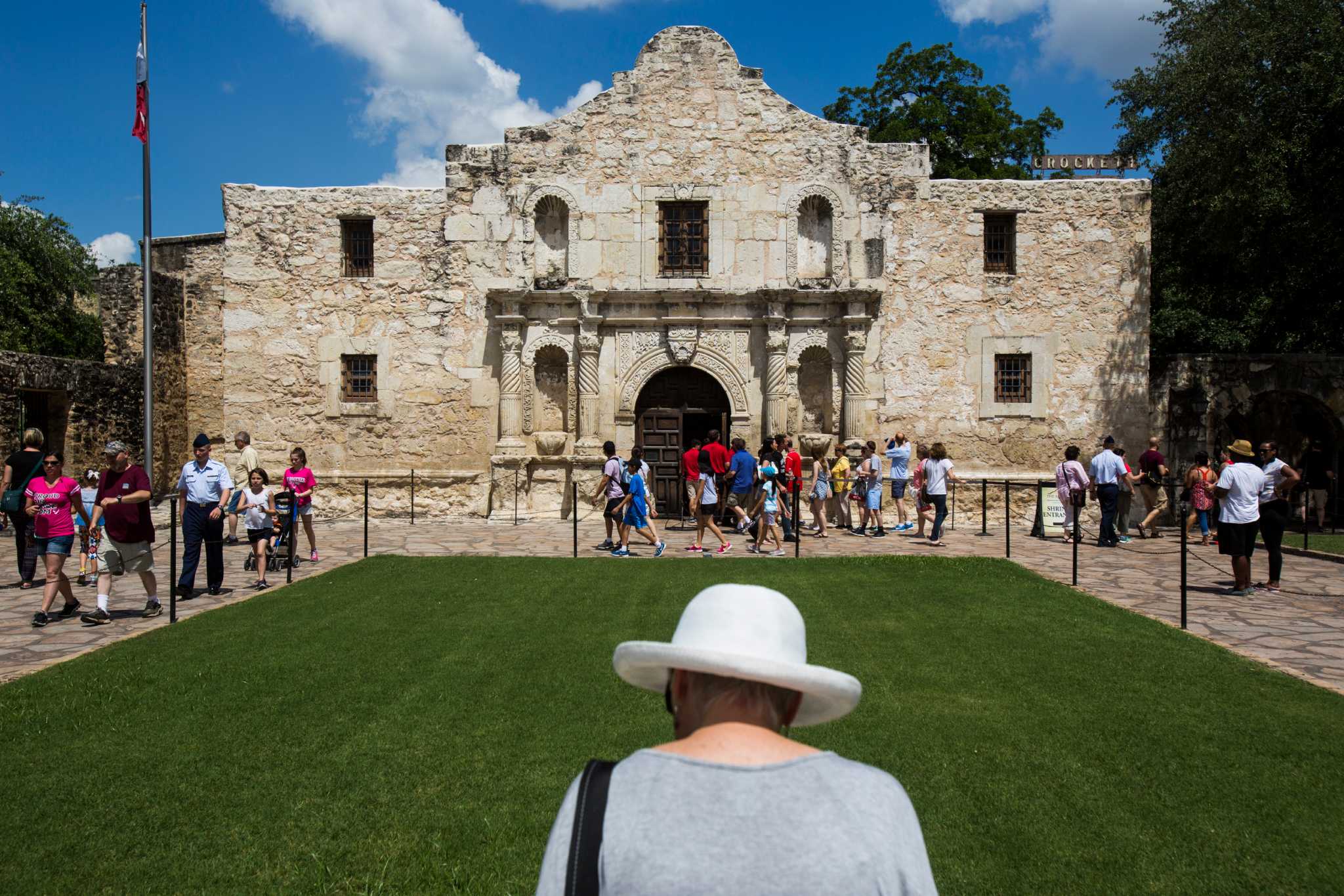 The Alamo is forgettable. A controversial new plan could change that