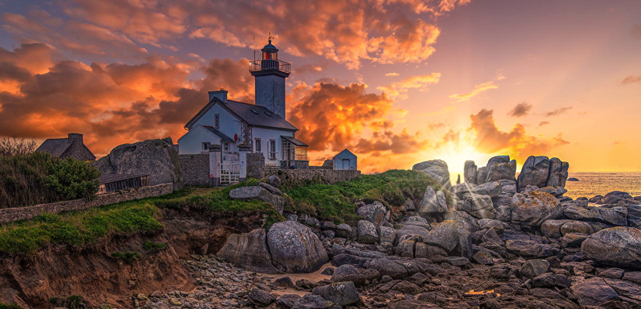 Desktop Wallpaper France Lighthouse of Pontusval Nature Lighthouses