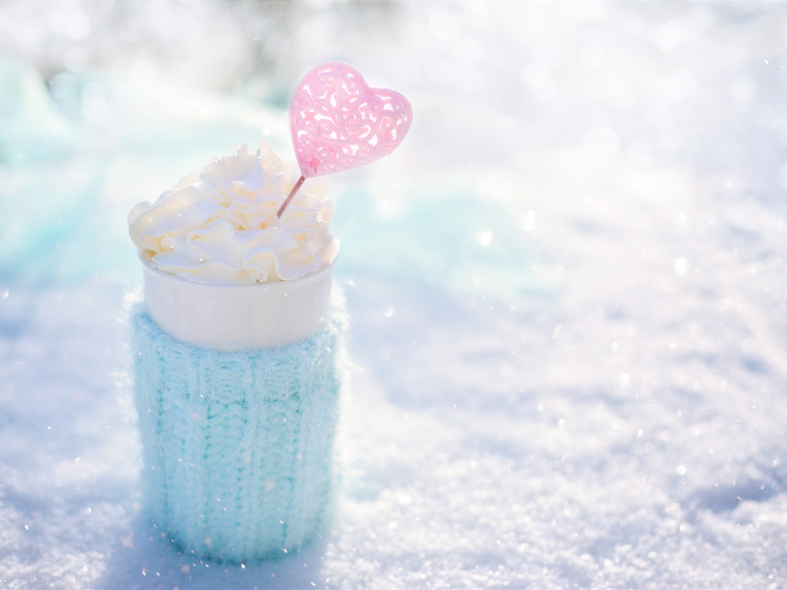 Wallpaper Ice cream, love heart, cup, winter 5120x2880 UHD 5K Picture, Image