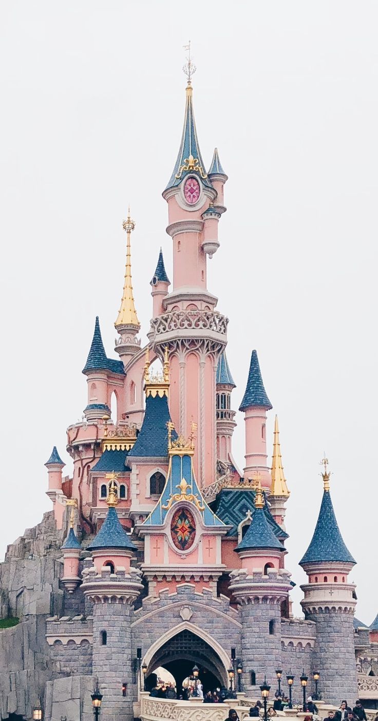 disneyland paris winter 2018 - #Disneyland #paris #winter. Disney wallpaper, Paris winter, Disney paris