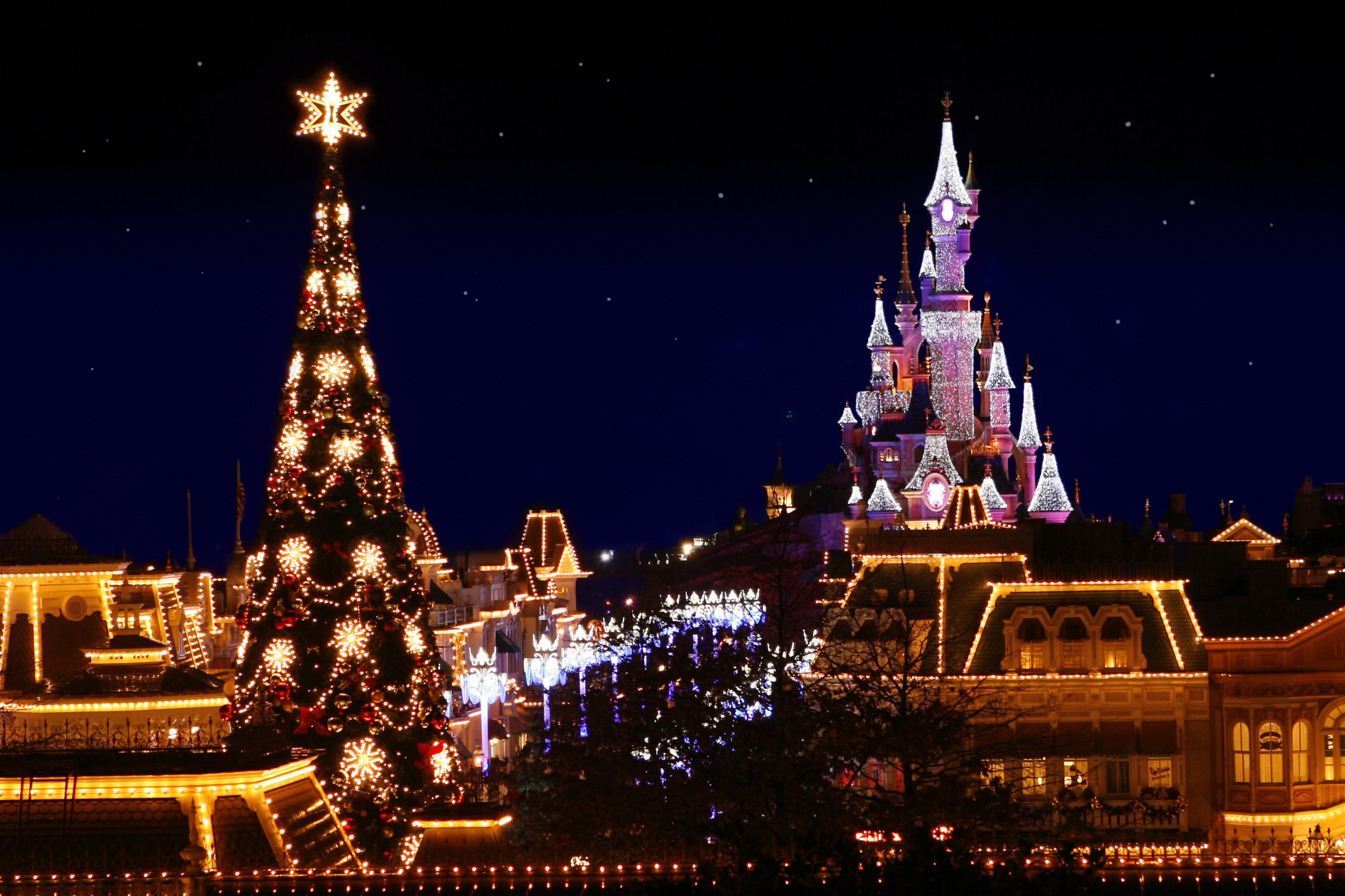 Disneyland HD Wallpaper