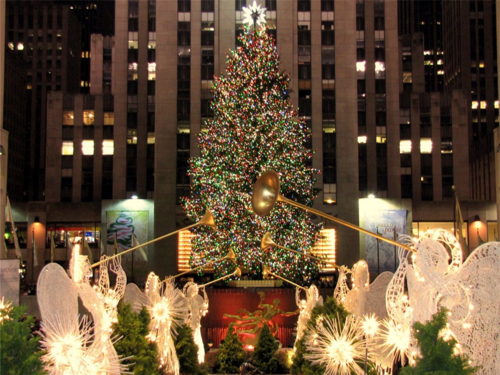 Free download New York City Christmas Wallpaper submited image [1600x1200] for your Desktop, Mobile & Tablet. Explore New York Christmas Wallpaper. New York City Wallpaper, New HD Wallpaper, New