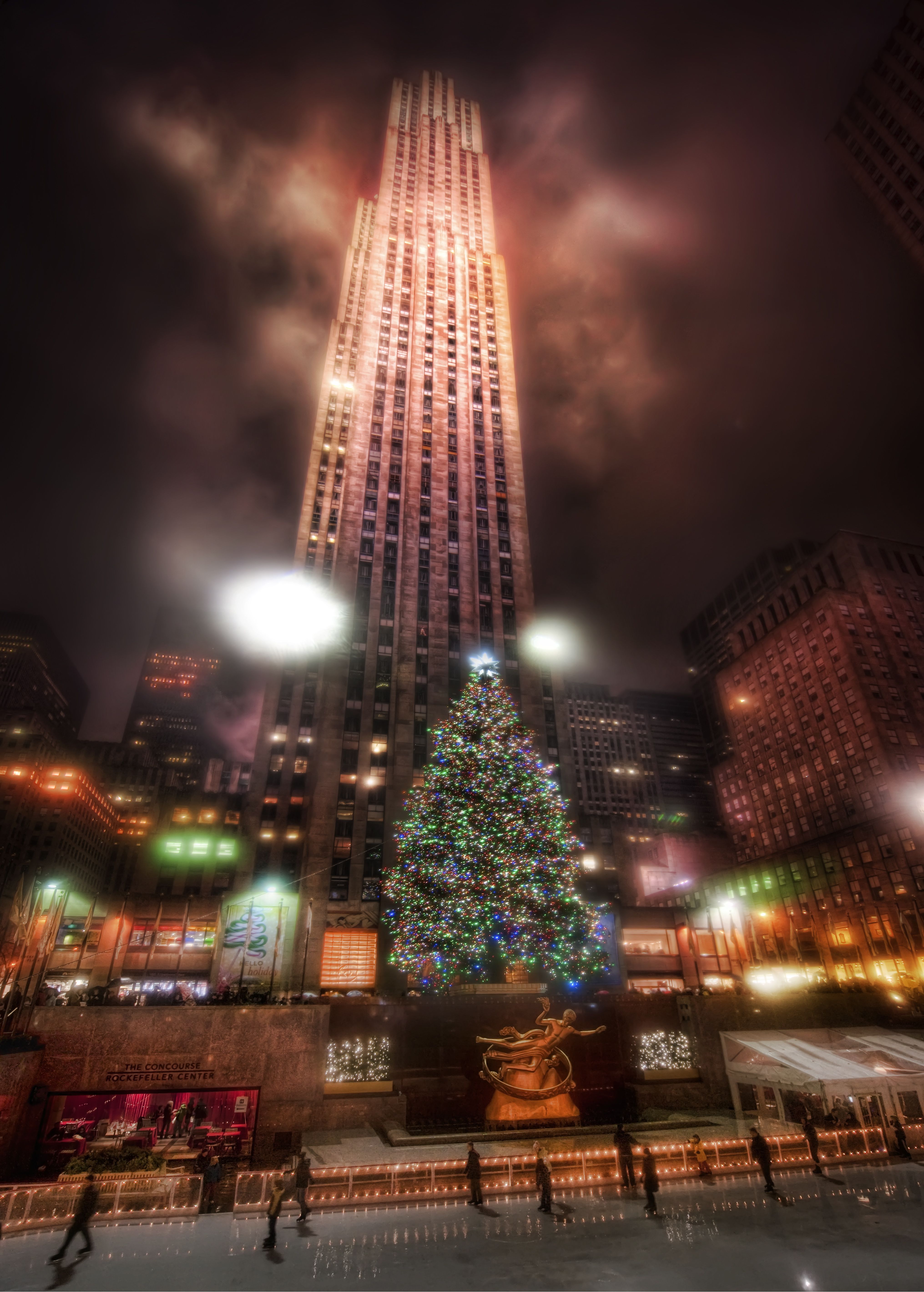 Christmas tree. City iphone wallpaper, New york christmas, I love nyc